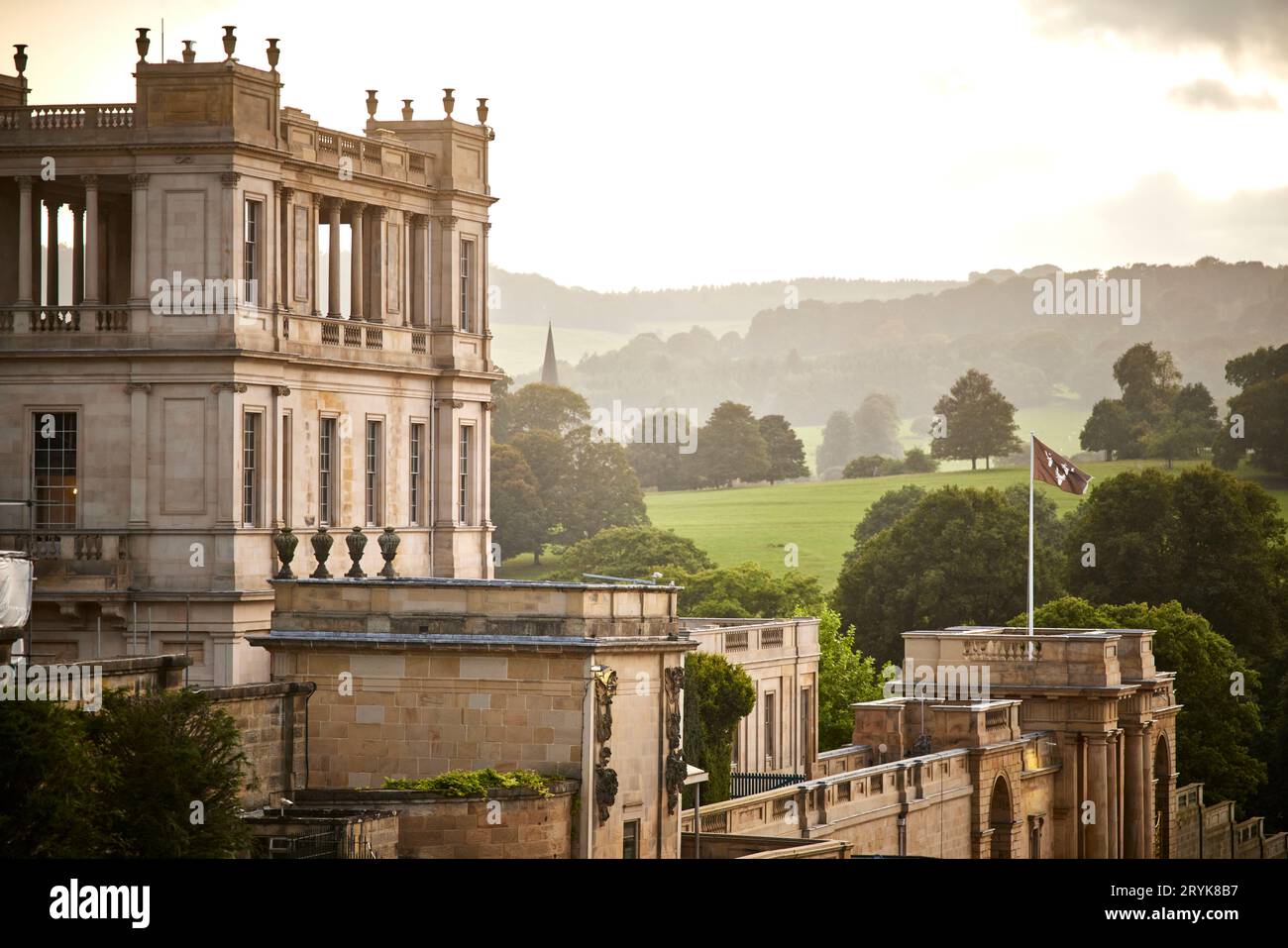 English Baroque Italianate style maison seigneuriale Chatsworth House dans le Derbyshire, Angleterre Banque D'Images