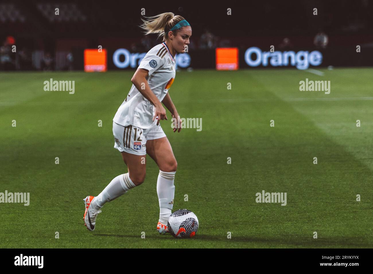 Lyon, France. 01 octobre 2023. Ellie Carpenter (12) de l’OL en action lors du match D1 Arkema entre le Paris Saint-Germain et l’Olympique Lyonnais au Parc des Princes à Paris. (Pauline FIGUET/SPP) crédit : SPP Sport Press photo. /Alamy Live News Banque D'Images