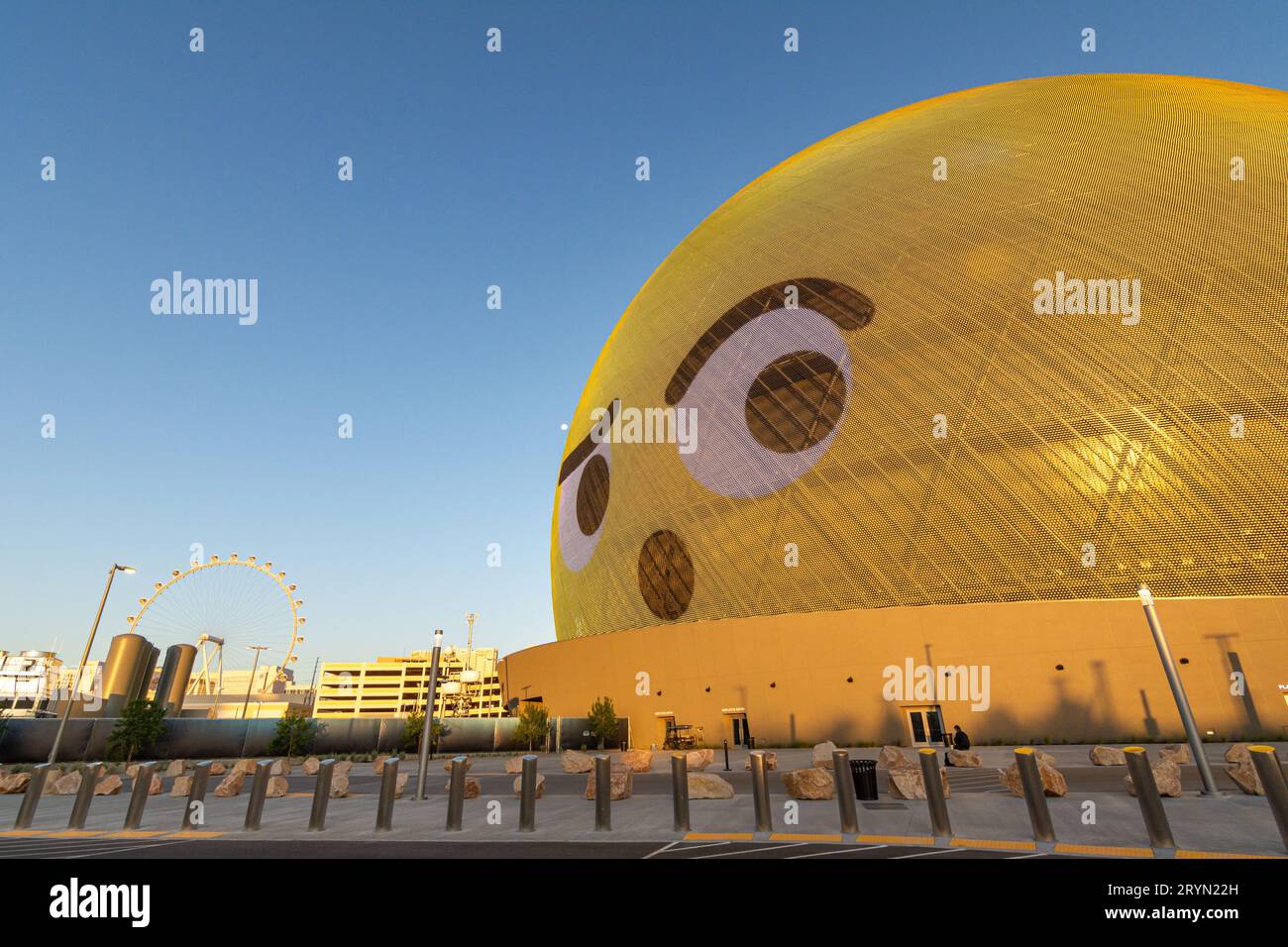 U2:UV Achtung Baby Live at Sphere a été présenté pour la première fois le 29 septembre 2023 dans la salle de spectacle innovante de MSG Entertainment. L'extérieur - l'Exosphère - est actuellement utilisé pour afficher l'art et la publicité. Banque D'Images