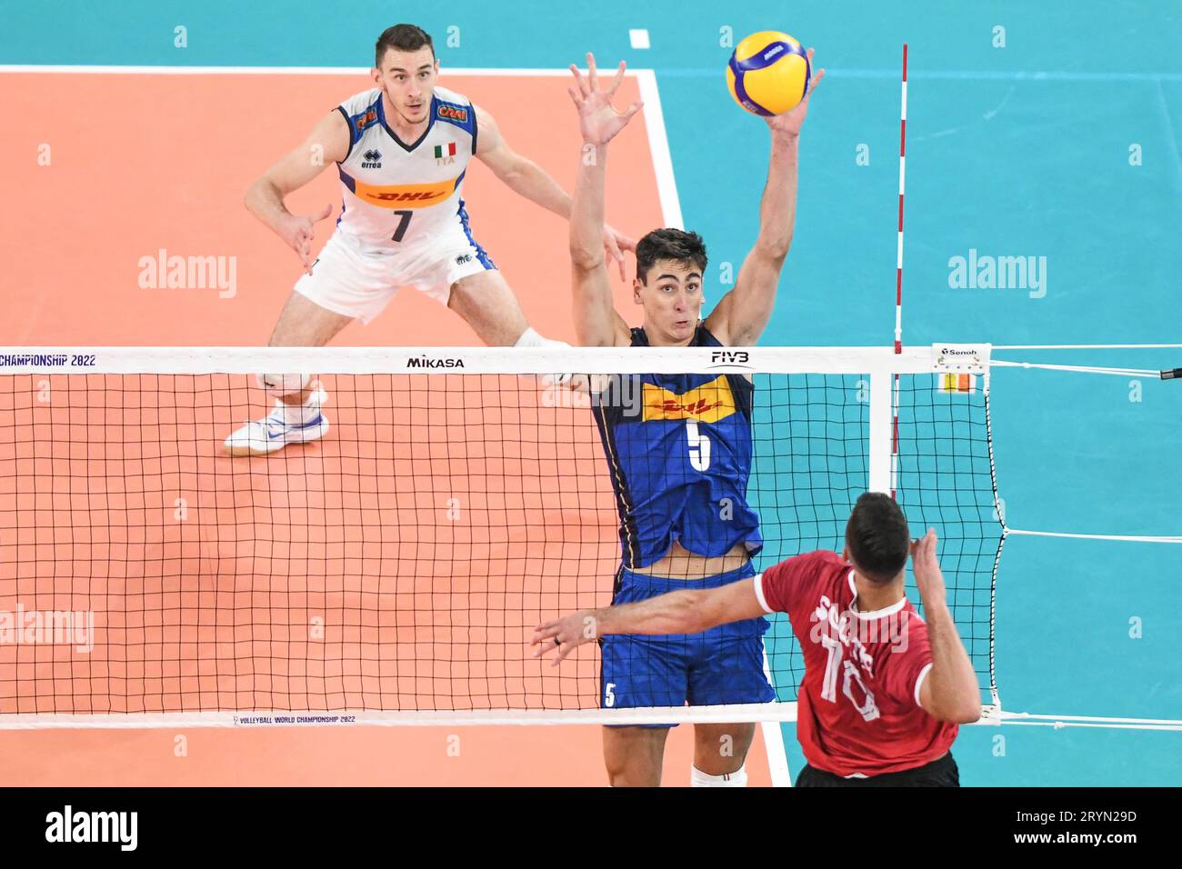 Alessandro Michieletto (Italie), Ryan Sclater (Canada). Championnat du monde de volleyball 2022. Banque D'Images