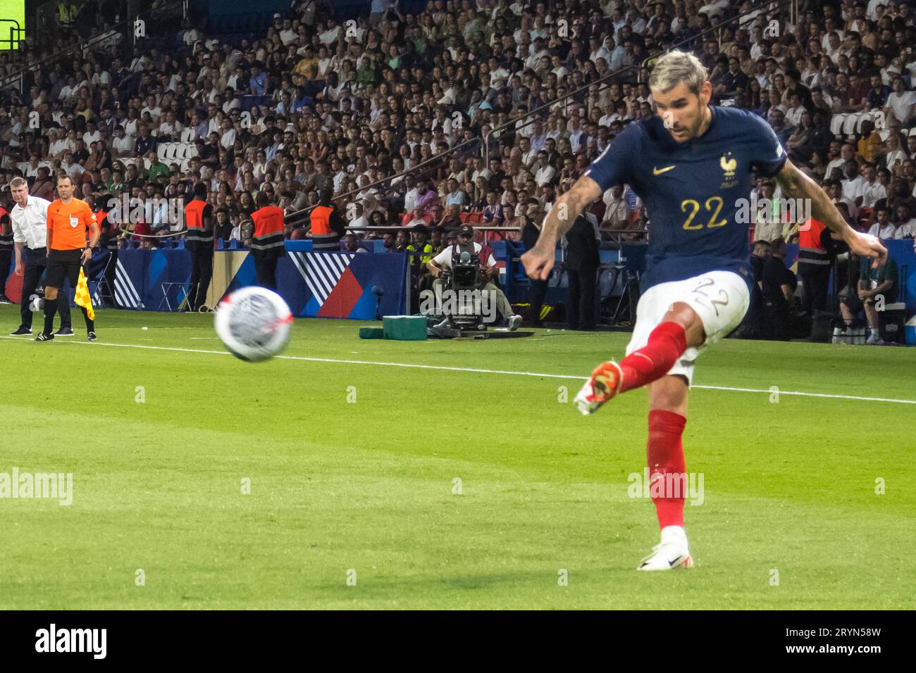 Theo HERNANDEZ France traverse Banque D'Images