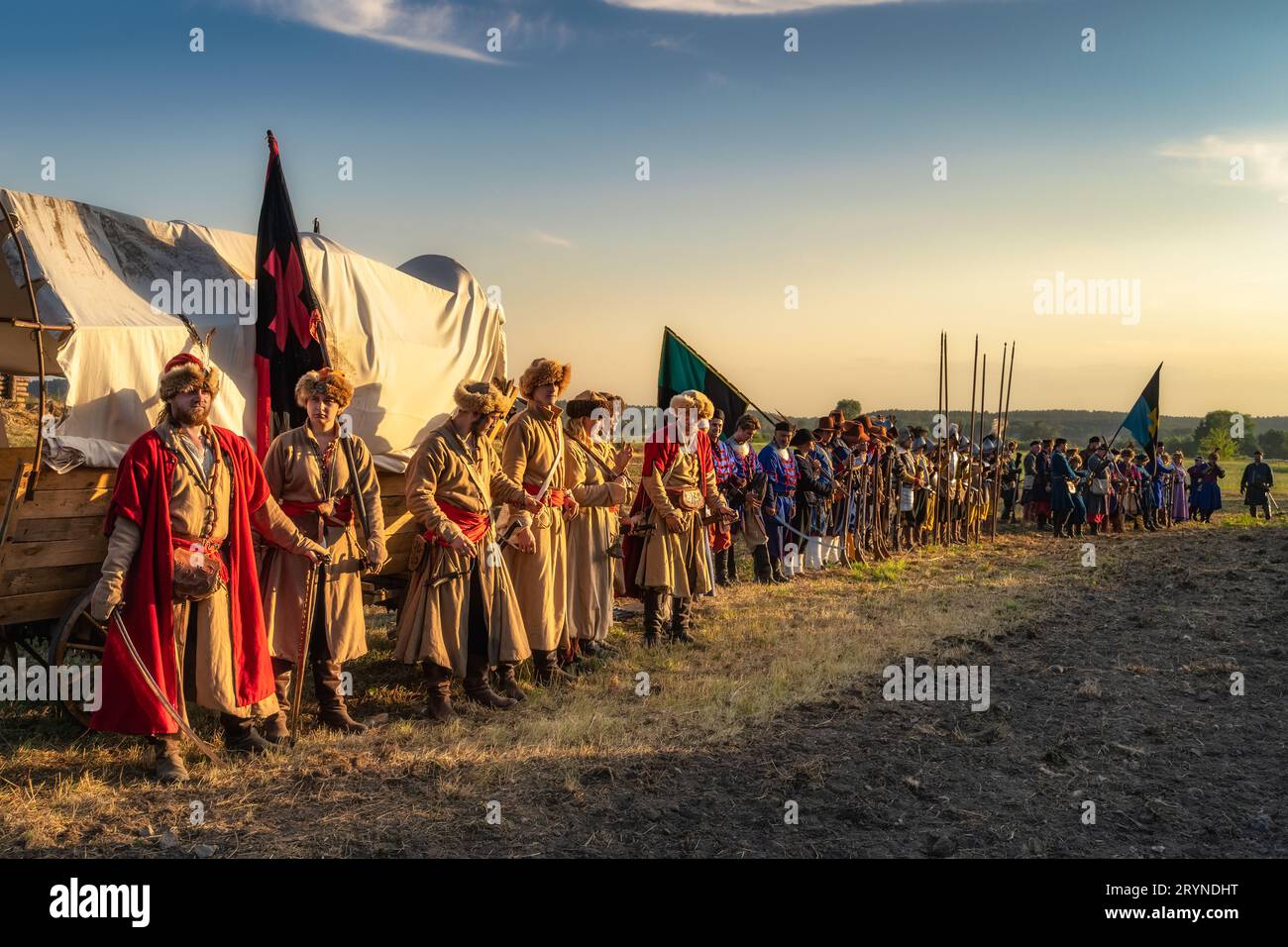 Infanterie polonaise et suédoise présentant leurs armes et uniformes, reconstitution historique, bataille de Gniew Banque D'Images