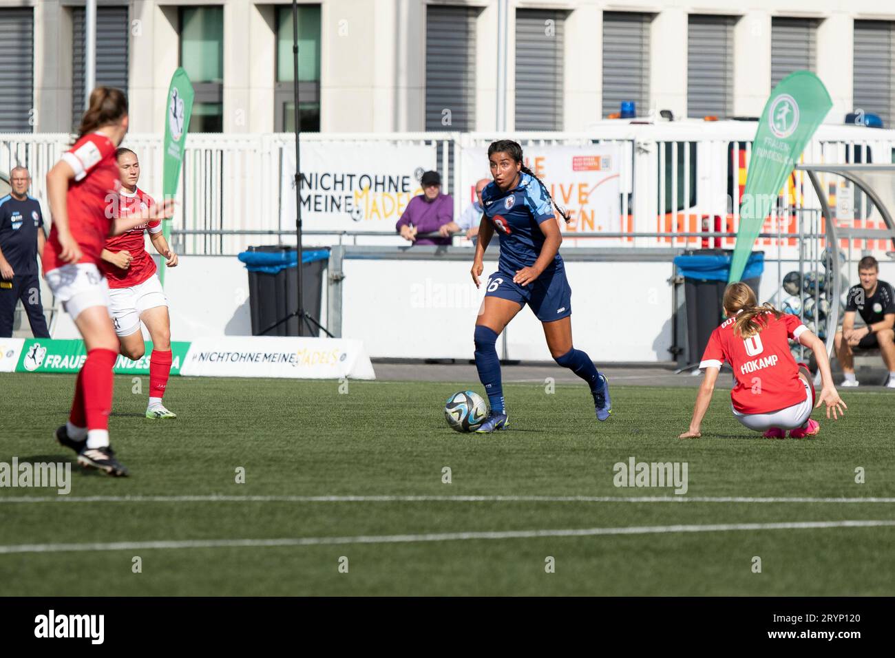 Gütersloh, Deutschland 01. Oktober 2023 : 2.BL - Frauen - 2023/2024 - FSV Gütersloh vs 1. FFC turbine Potsdam im Bild : Maya Hahn (Potsdam) Banque D'Images