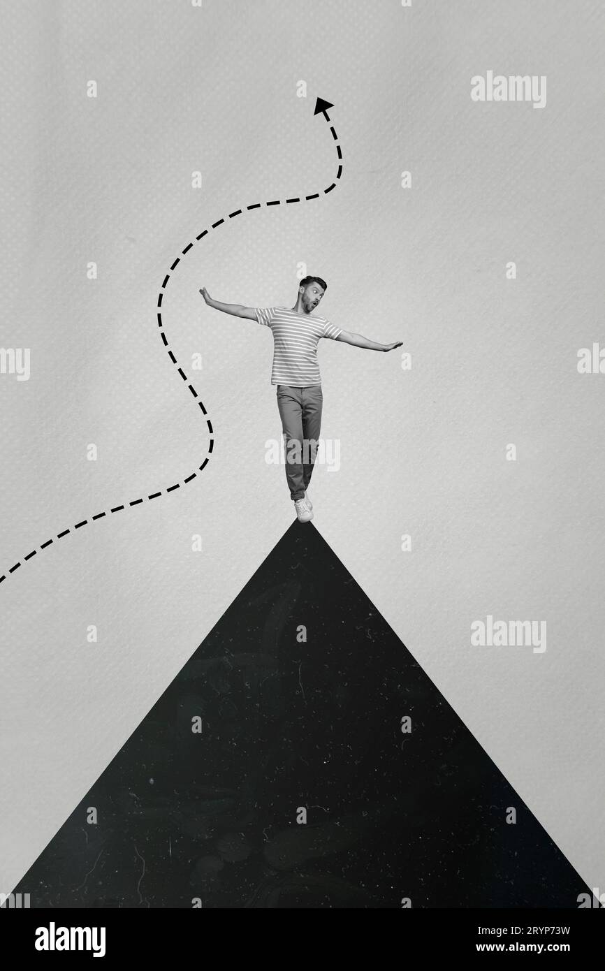Photo de collage abstrait composite créatif vertical de jeune homme drôle équilibrant avec les mains sur le dessus du fond de dessin isolé de triangle Banque D'Images