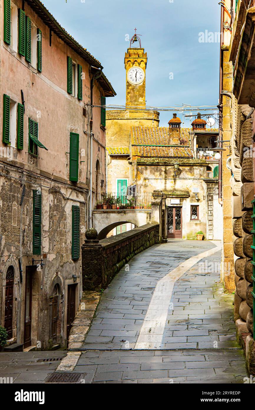 La ville des tufs de Sorano Banque D'Images