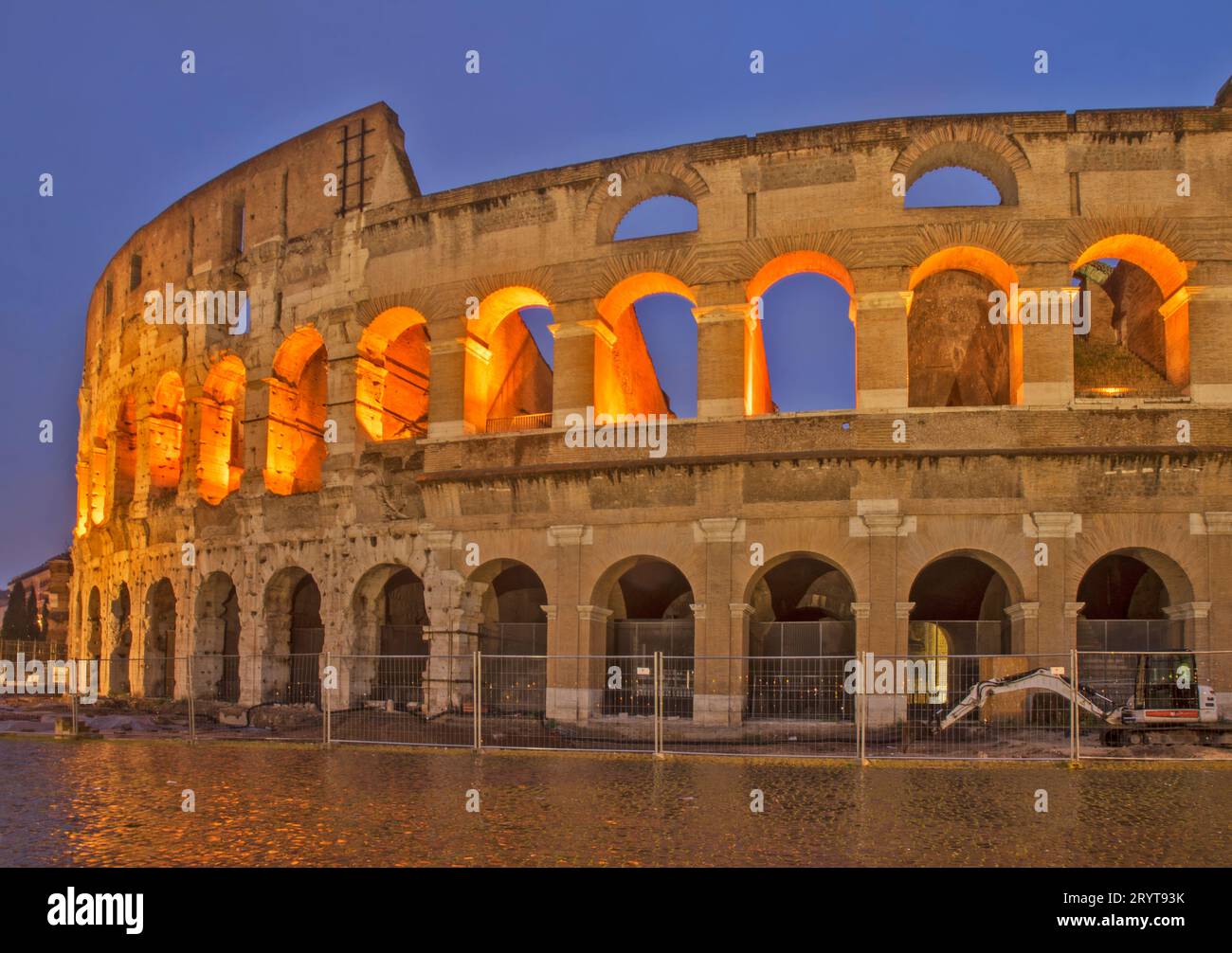Colisée (amphithéâtre Flavien) à Rome. Italie Banque D'Images