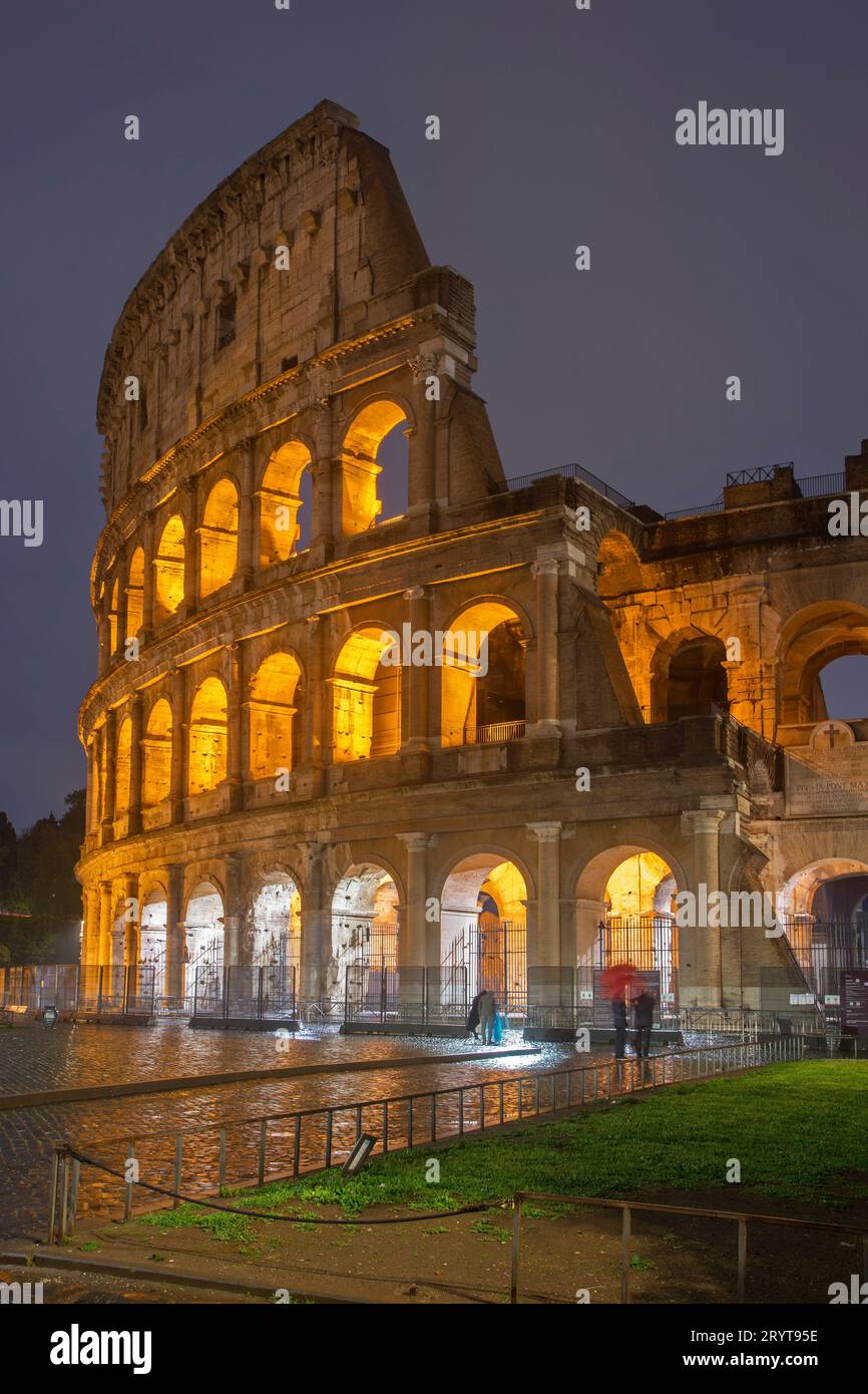 Colisée (amphithéâtre Flavien) à Rome. Italie Banque D'Images