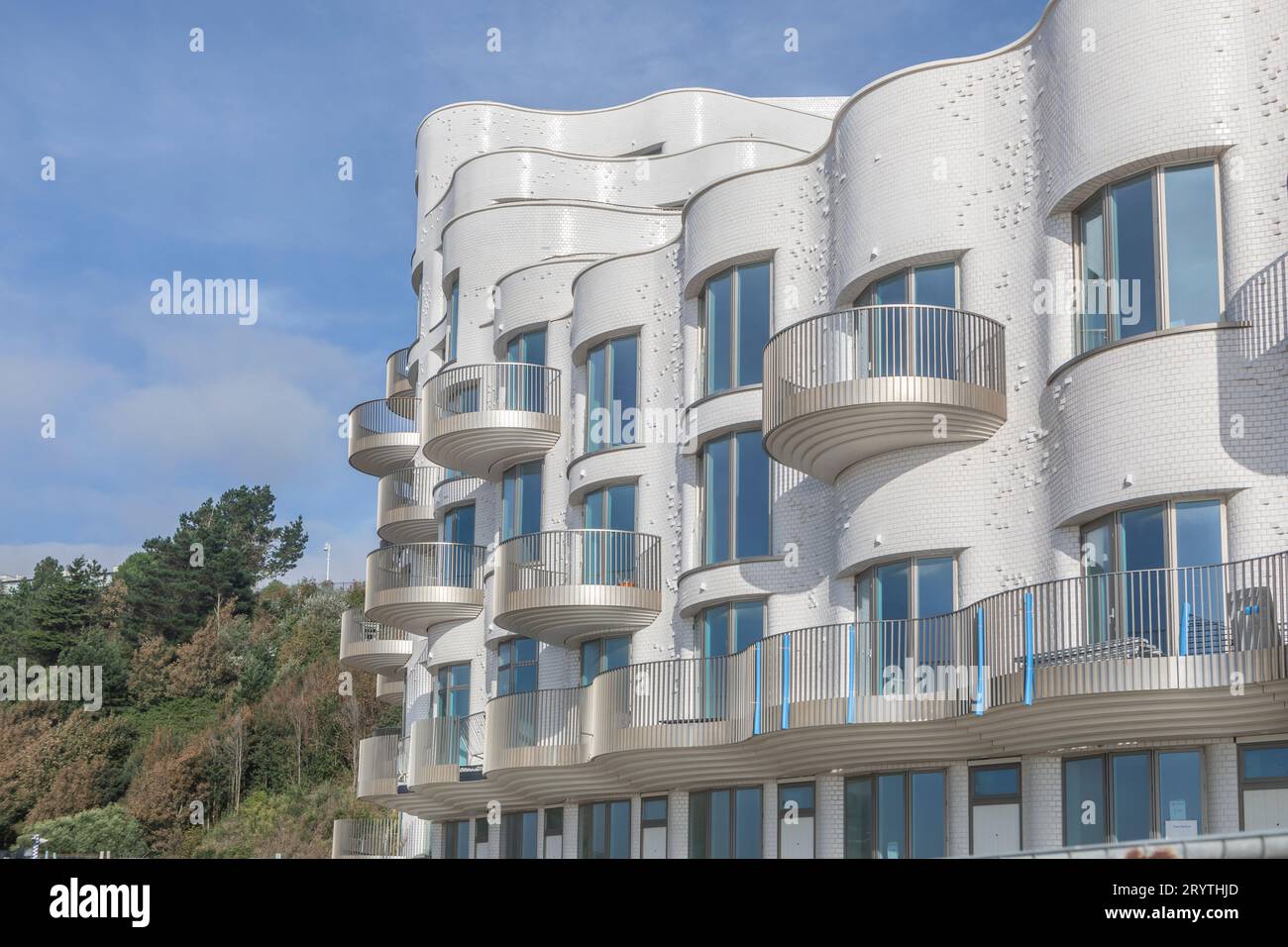 Le développement du littoral sur la plage Folkestone est presque terminé. Banque D'Images