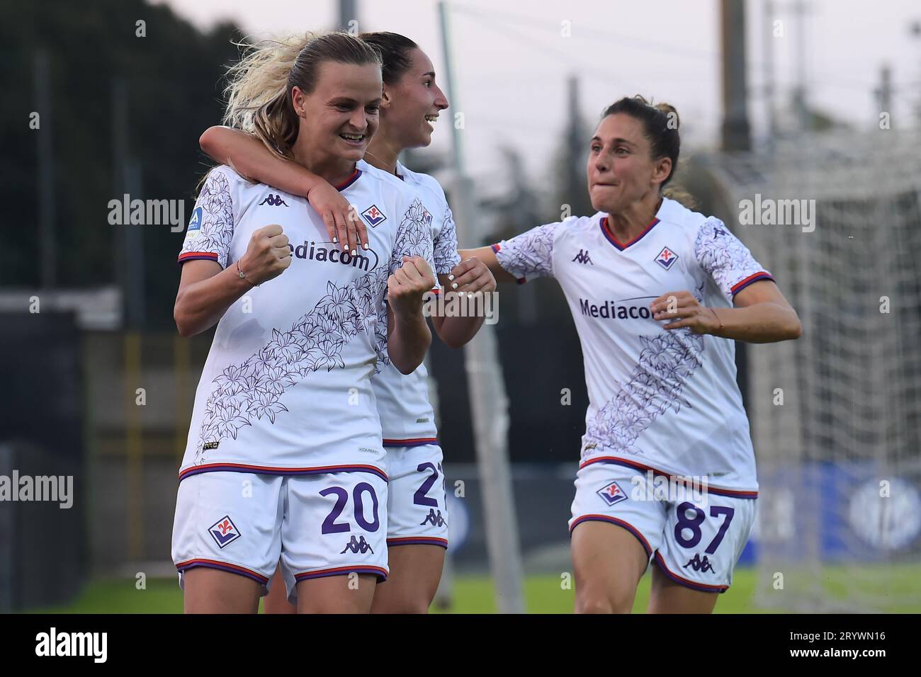 Milica Mijatovic (ACF Fiorentina) célèbre après avoir marqué 0-1 buts lors du FC Internazionale Women vs ACF Fiorentina, match de football italien Serie A Women à Sesto San Giovanni (MI), Italie, le 02 2023 octobre Banque D'Images