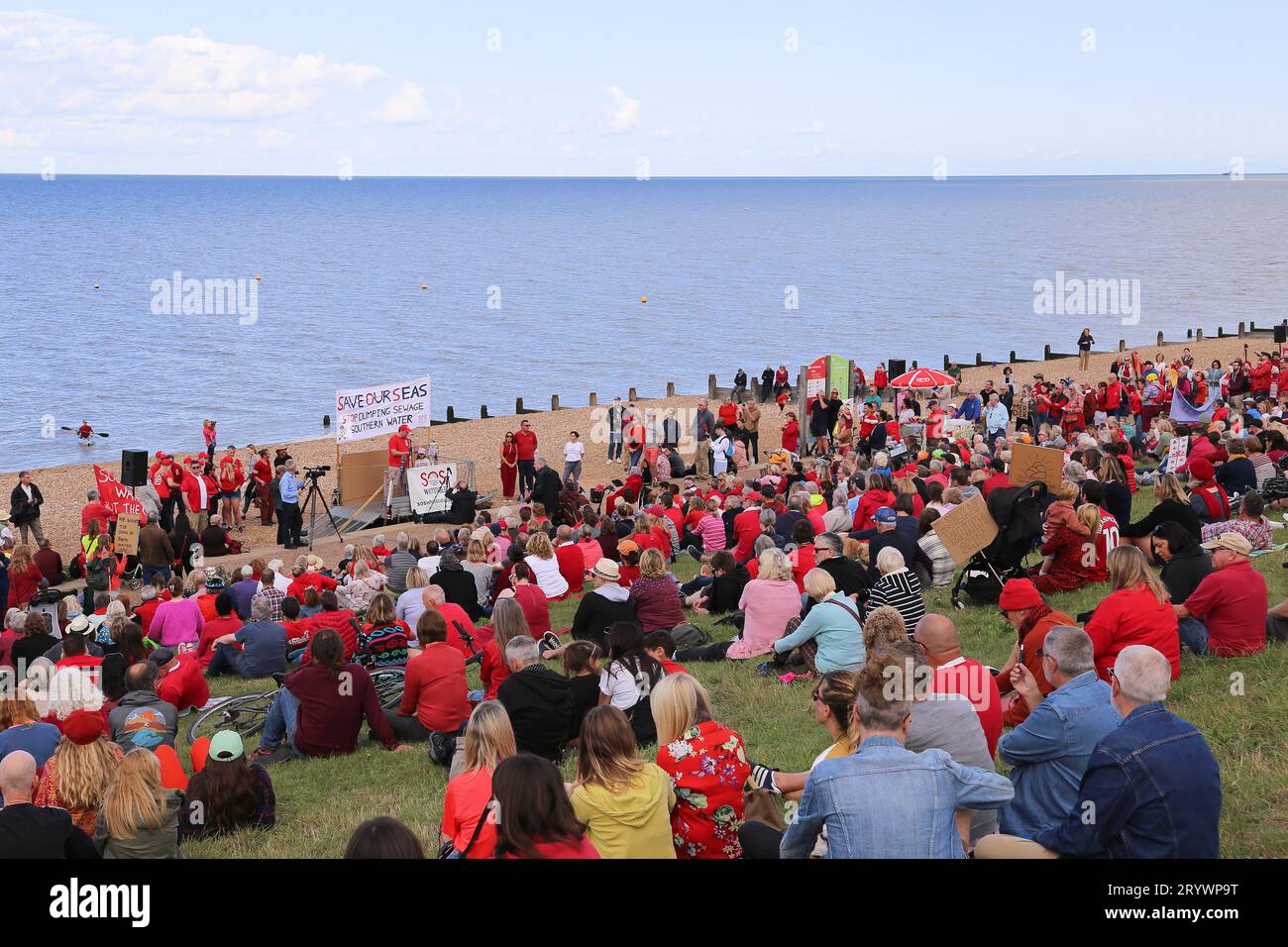 Manifestation de SOS Whitstable contre le déversement des eaux usées par Southern Water, 23 septembre 2023, Tankerton, Whitstable, Kent, Angleterre, Grande-Bretagne, Royaume-Uni, Europe Banque D'Images