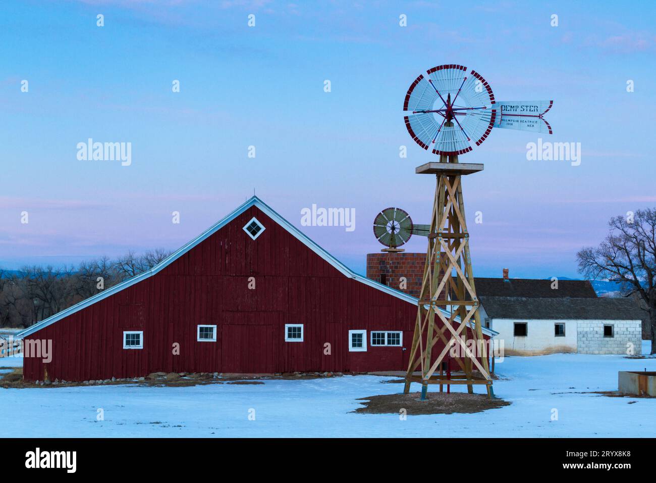 Ancienne grange rouge Banque D'Images
