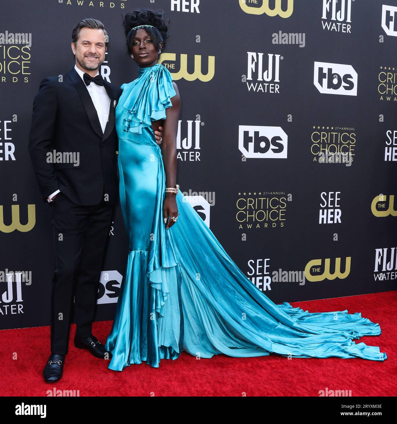 (FICHIER) Jodie Turner-Smith demande le divorce de Joshua Jackson après 4 ans de mariage. L'actrice, représentée par l'avocate Laura Wasser, a déposé devant la Cour supérieure de Los Angeles le lundi 2 octobre 2023. CENTURY CITY, LOS ANGELES, CALIFORNIE, États-Unis - MARS 13 : l'acteur canadien Joshua Jackson et son épouse/actrice britannique et mannequin Jodie Turner-Smith arrivent à la 27e cérémonie annuelle des Critics' Choice Awards qui se tient au Fairmont Century Plaza Hotel le 13 mars 2022 à Century City, Los Angeles, Californie, États-Unis. (Photo de Xavier Collin/image Press Agency) Banque D'Images