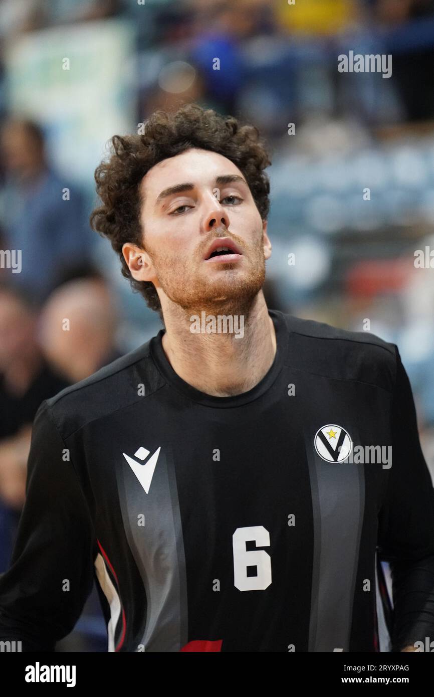 Campobasso - lâ&#x80;&#x99;aquila pendant Givova Scafati vs Virtus Segafredo Bologne, match italien de Basketball Serie A à Scafati (Australie méridionale), Italie, octobre 01 2023 Banque D'Images