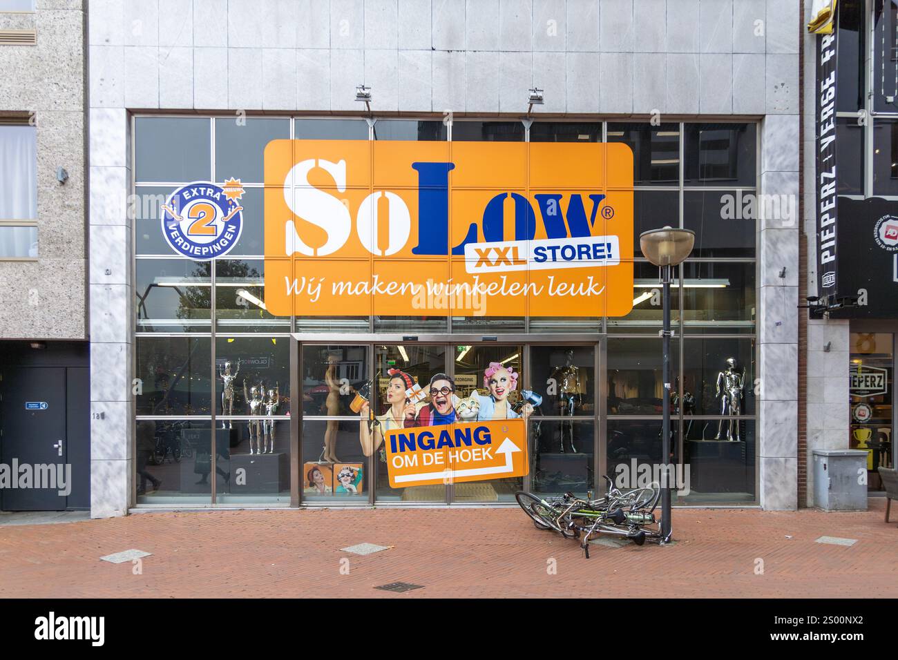 Eindhoven, pays-Bas 9 novembre 2024. Donc magasin bas, panneau avant du magasin. Solow est un détaillant avec assortiment en fête, hobby en artisanat ainsi qu'un b Banque D'Images