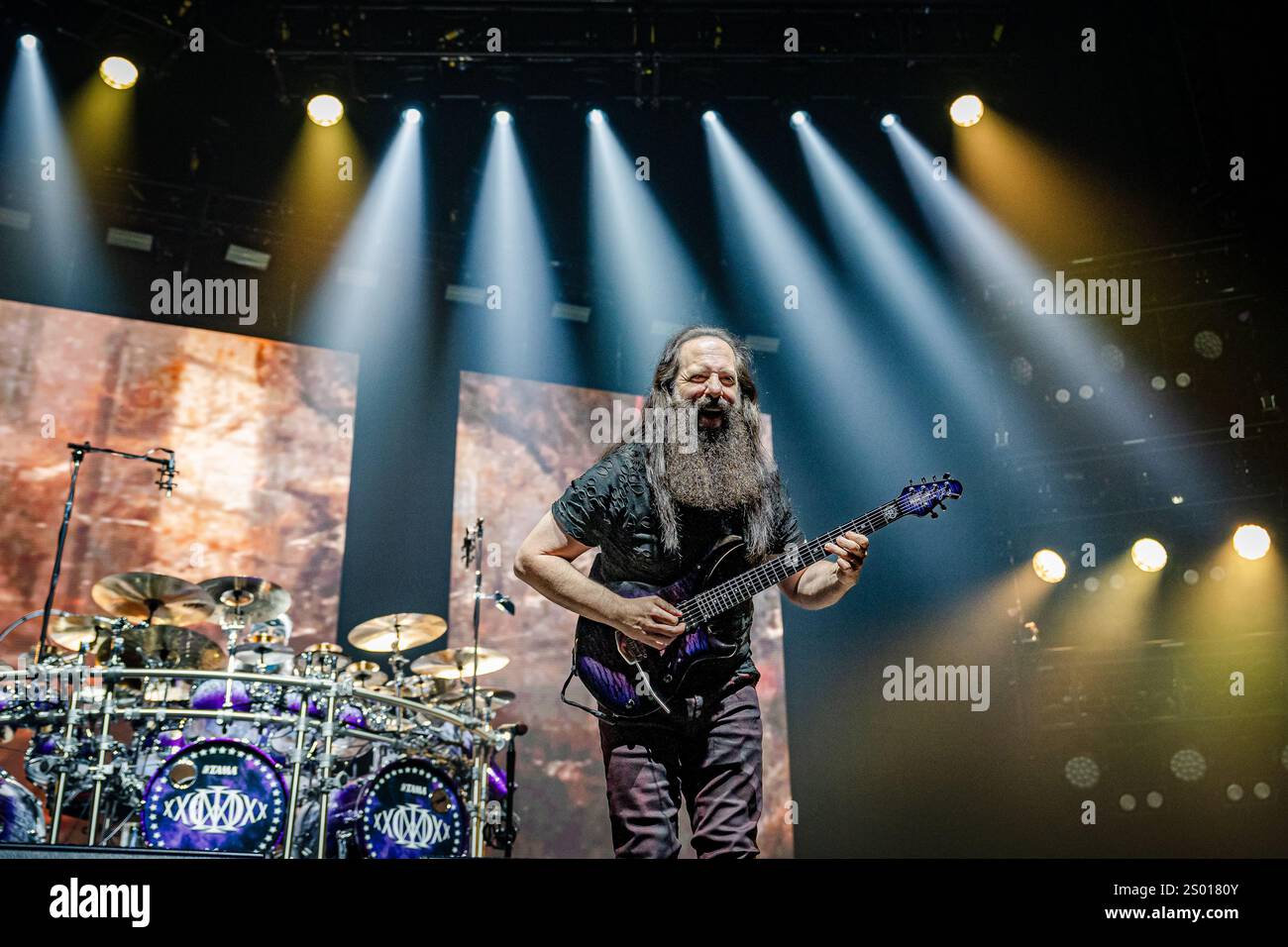 Dream Theater se produit au 'Palazzo dello Sport' Roma - Italie Banque D'Images