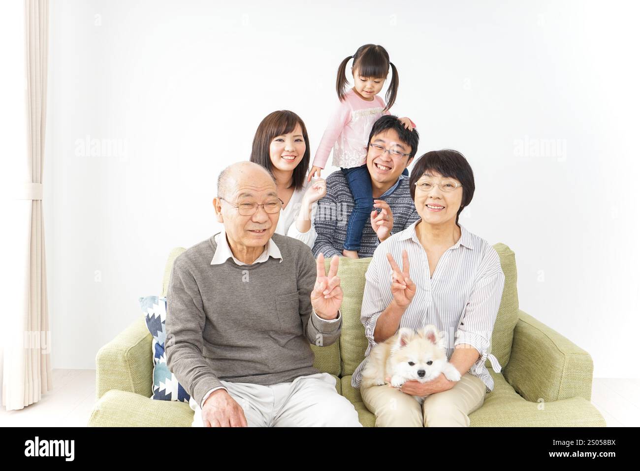 Image photo de groupe familial de trois générations Banque D'Images