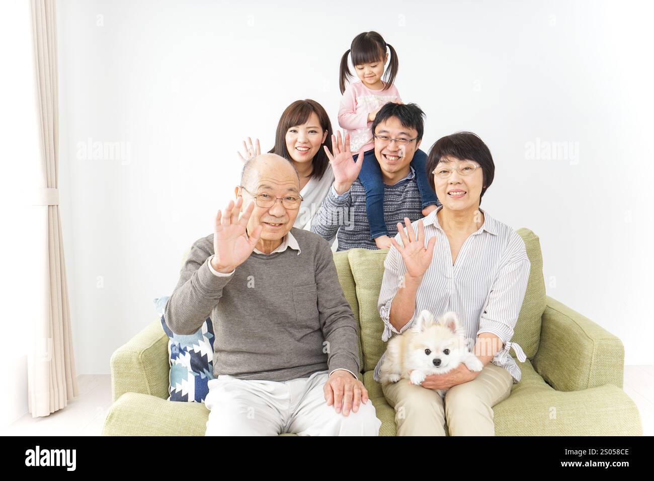 Image photo de groupe familial de trois générations Banque D'Images