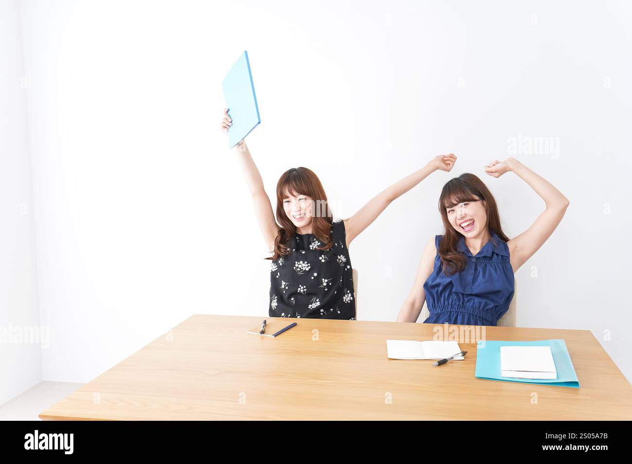 Étudiants libérés d'un test Banque D'Images