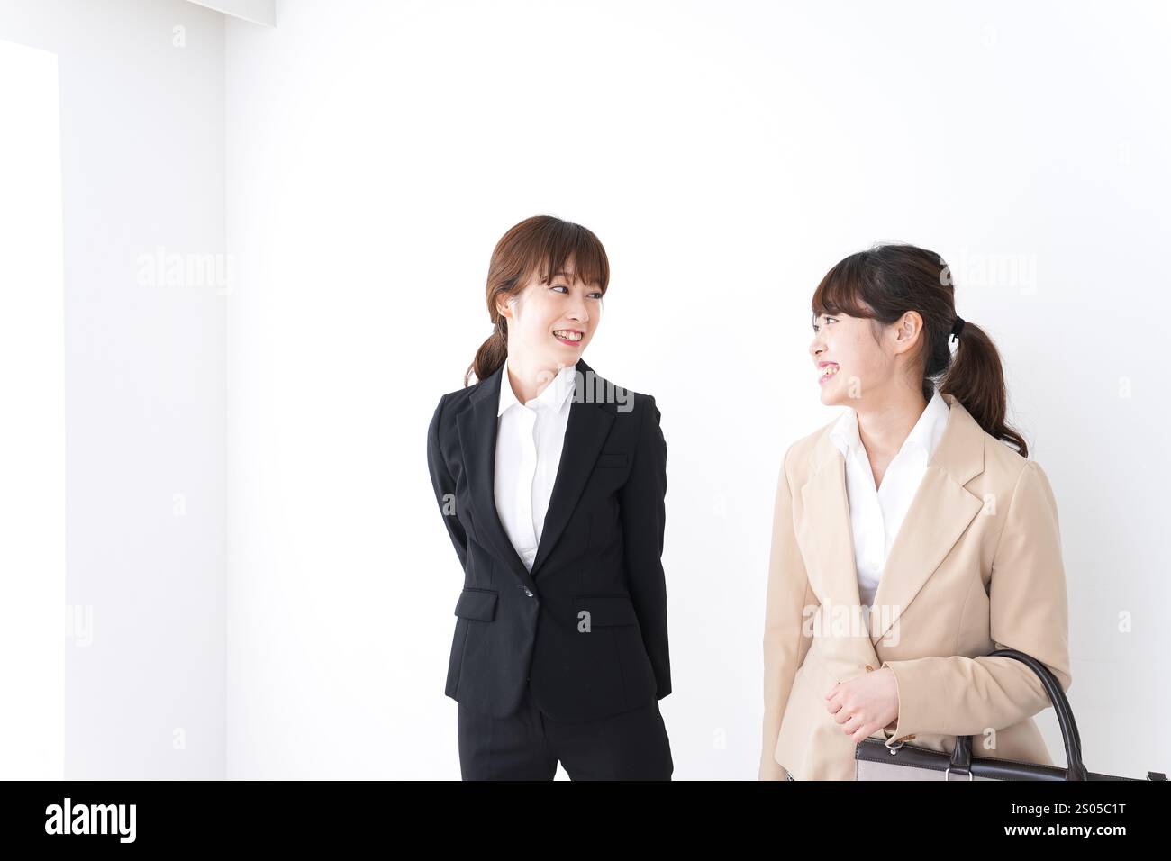 Réunion d'affaires, femme d'affaires, transaction Banque D'Images