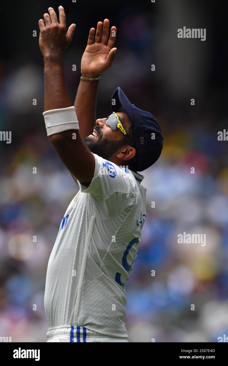 MELBOURNE AUSTRALIE. 26 décembre 2024. Jasprit Bumrah de l'Inde, jour 1 quatrième test, Australie vs Inde test Cricket au Melbourne Cricket Ground, Melbourne, Australie le 26 décembre 2024. Crédit : Karl Phillipson/Alamy Live News Banque D'Images