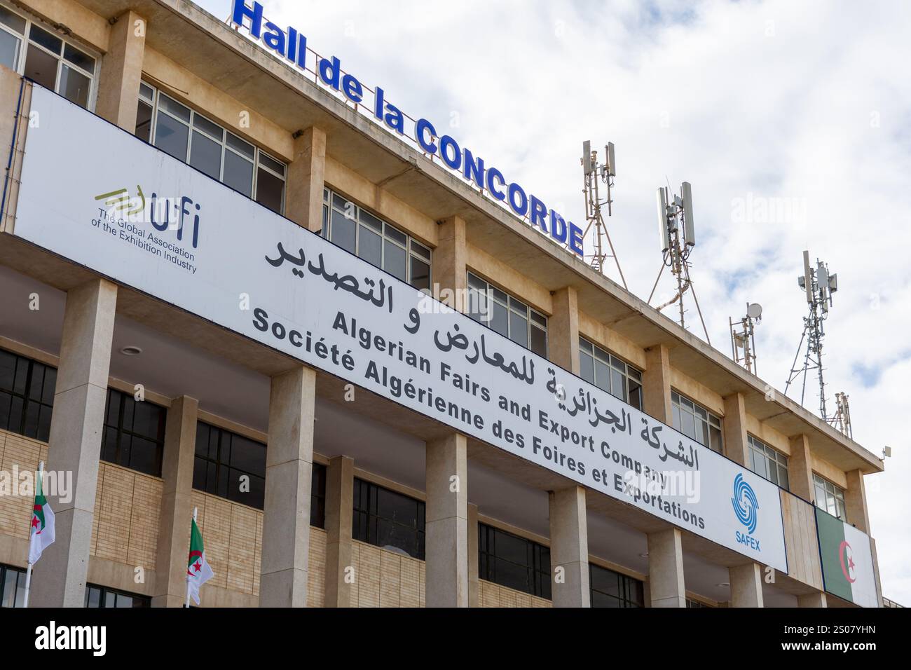 Construction de la 32ème édition de la Foire algérienne de la production à Alger, Algérie. Banque D'Images