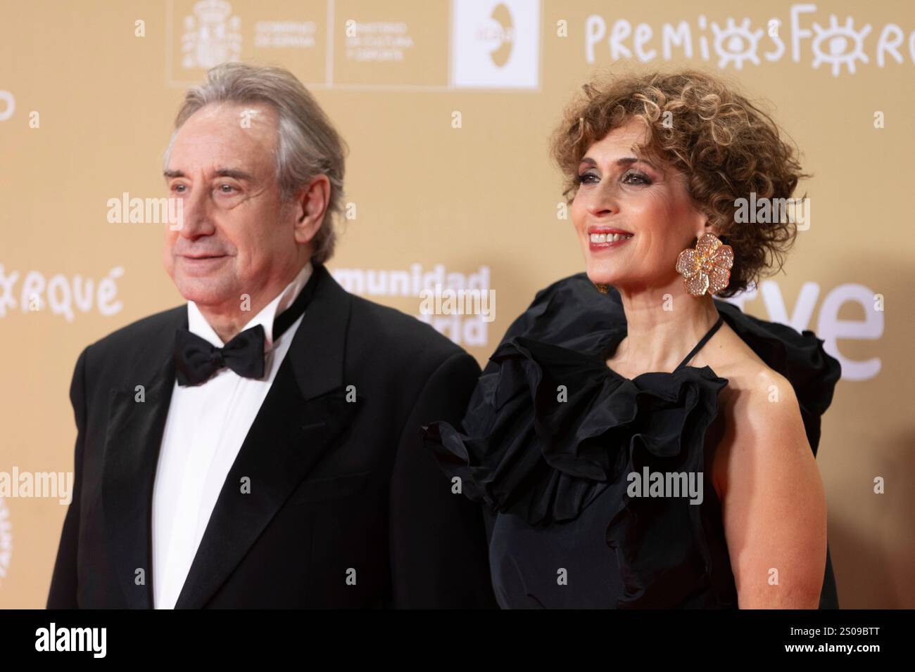 Juanjo Puigcorbé et Lola Marceli assistent au tapis rouge des Prix Jose María Forque 2024 au Palacio Municipal de Congresos de Madrid. Banque D'Images