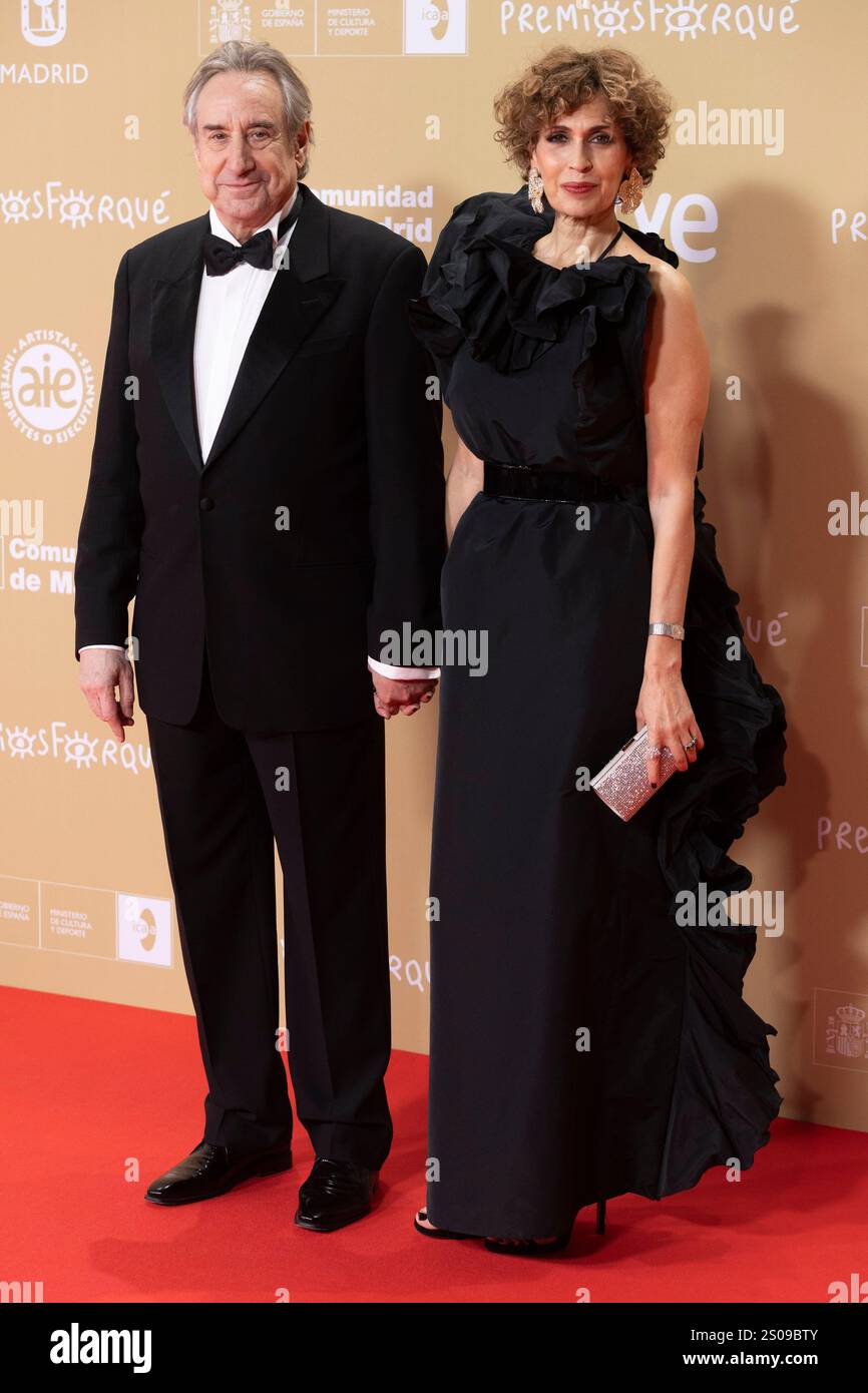 Juanjo Puigcorbé et Lola Marceli assistent au tapis rouge des Prix Jose María Forque 2024 au Palacio Municipal de Congresos de Madrid. Banque D'Images