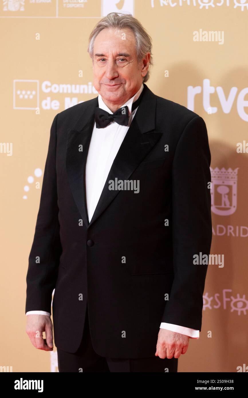 Madrid, Espagne. 14 décembre 2024. Juanjo Puigcorbé assiste au tapis rouge des Prix Jose María Forque 2024 au Palacio Municipal de Congresos de Madrid. (Photo de Nacho Lopez/SOPA images/SIPA USA) crédit : SIPA USA/Alamy Live News Banque D'Images