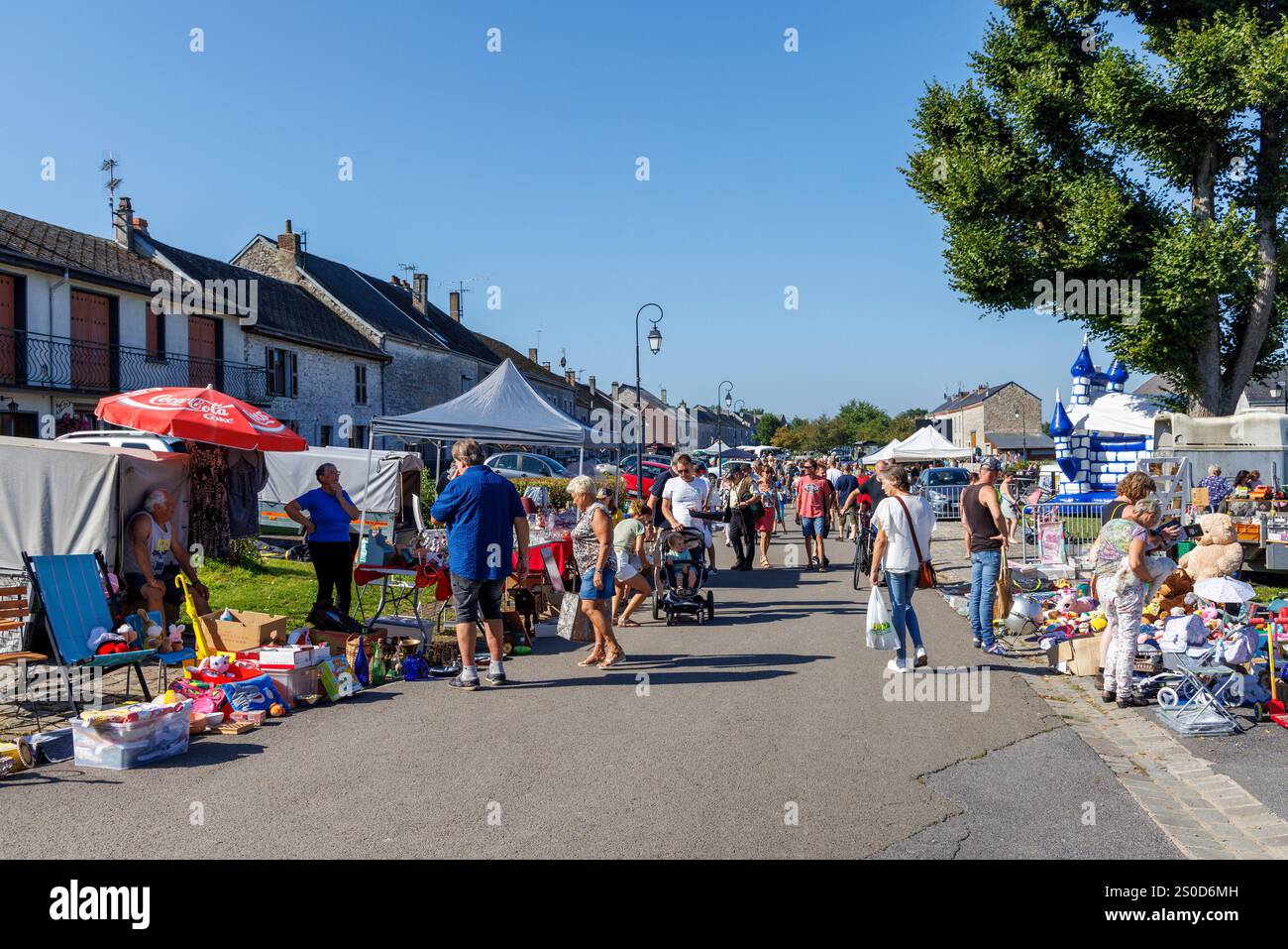 Marché du dimanche, Foisches, Ardennes, France Banque D'Images