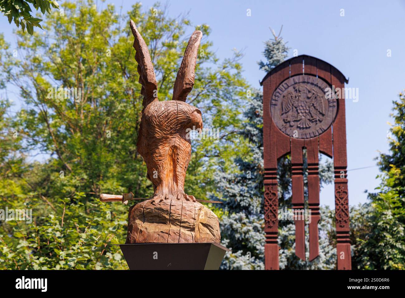 Motif aigle dans la ville de Krásnohorské Podhradie, Slovaquie Banque D'Images