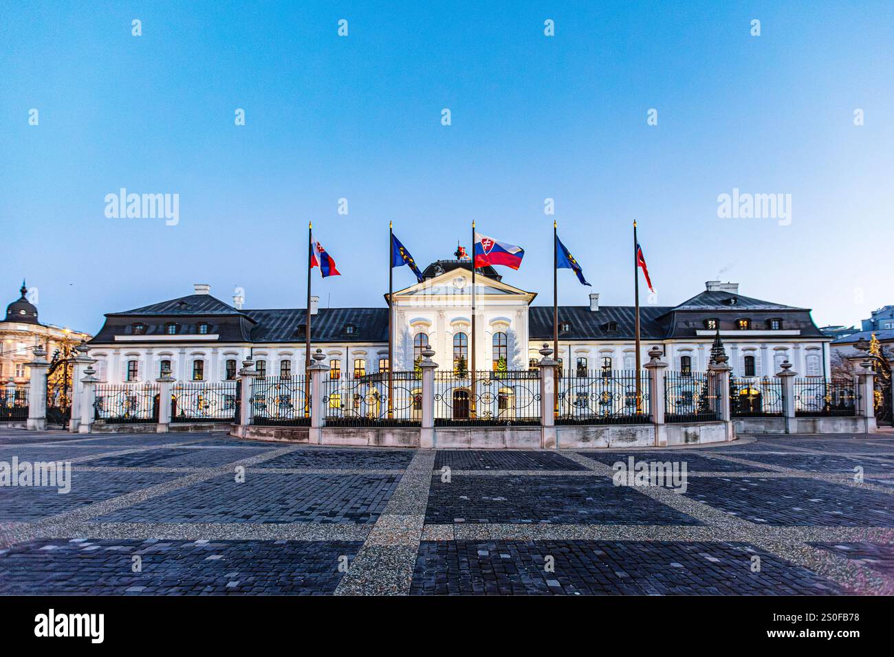 Palais Grassalkovich : la résidence présidentielle (Bratislava, Slovaquie) Banque D'Images Palais Grassalkovich : la résidence présidentielle (Bratislava, Slovaquie) Banque D'Images