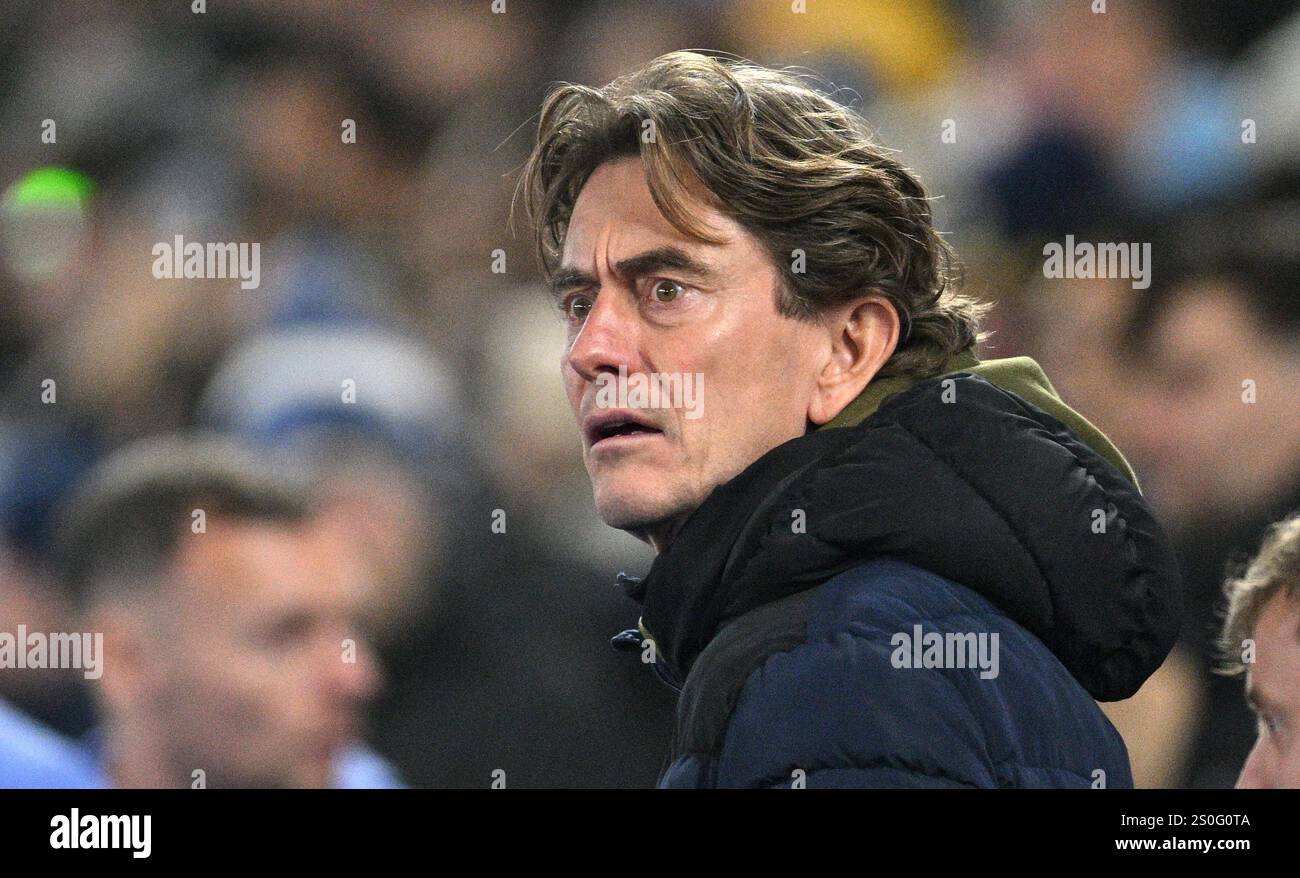 Thomas Frank, entraîneur-chef de Brentford, lors du match de premier League entre Brighton et Hove Albion et Brentford au American Express Stadium , Brighton , Royaume-Uni - 27 décembre 2024 photo Simon Dack / images téléphoto usage éditorial seulement. Pas de merchandising. Pour Football images, les restrictions FA et premier League s'appliquent inc. aucune utilisation d'Internet/mobile sans licence FAPL - pour plus de détails, contactez Football Dataco Banque D'Images