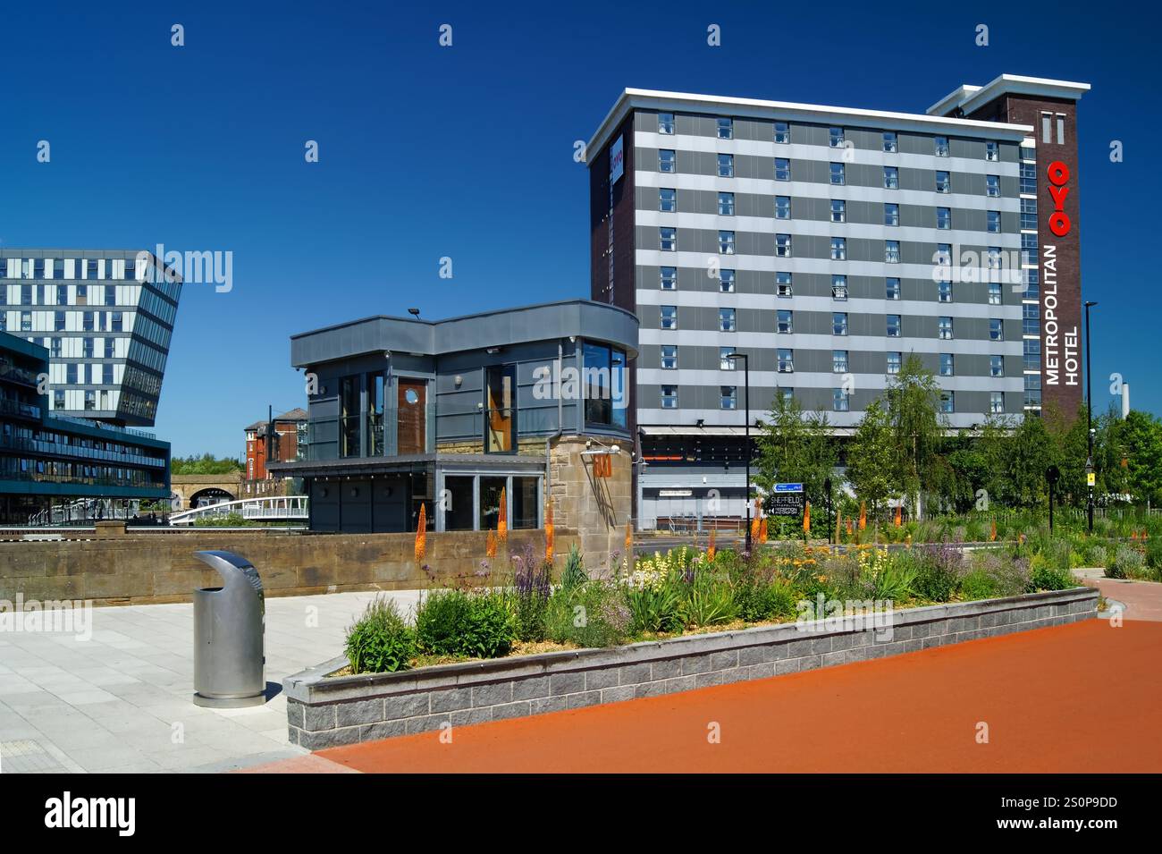 UK, South Yorkshire, Sheffield, Castlegate regardant le nord-ouest. Banque D'Images