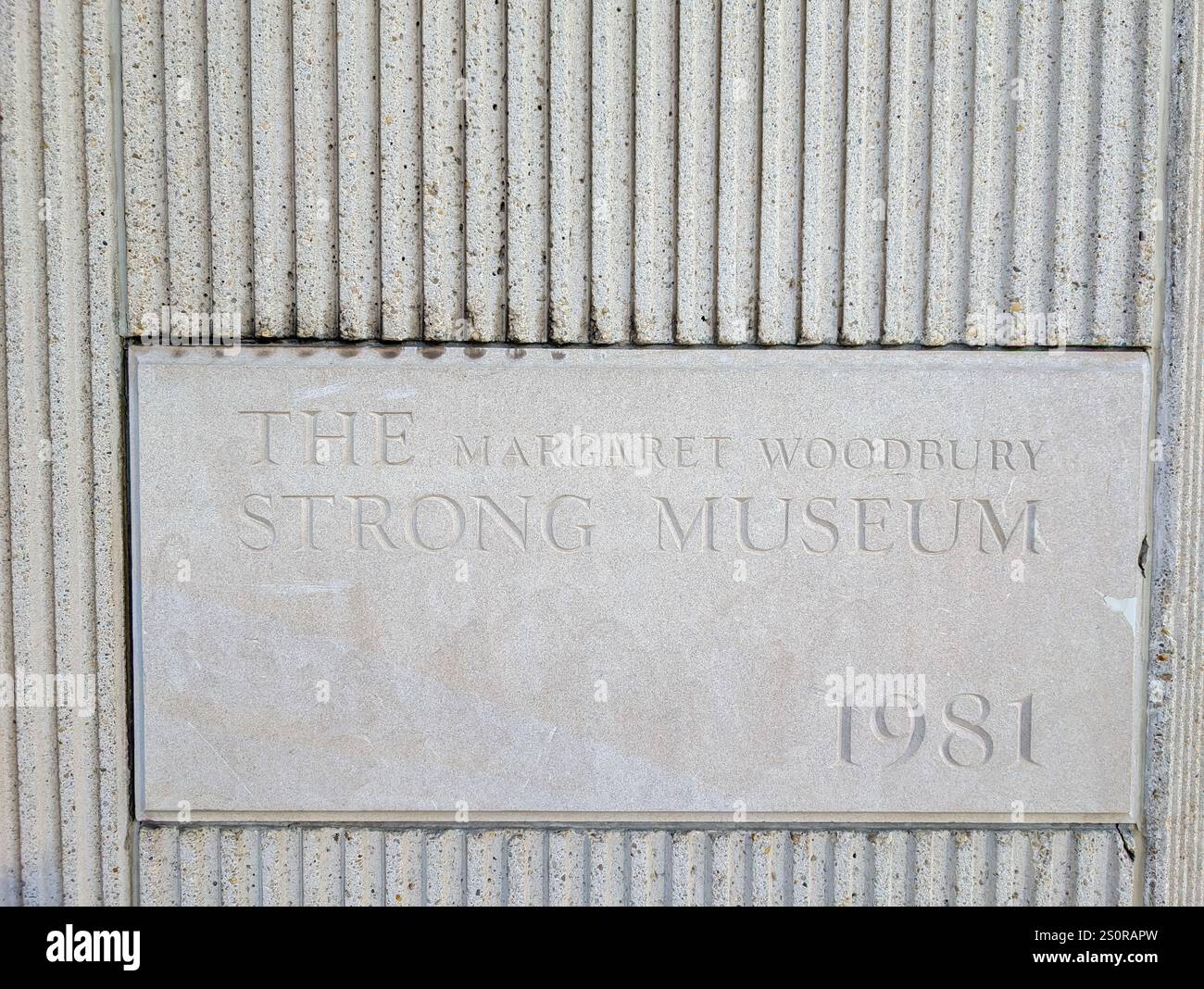 Rochester, New York, États-Unis - 6,2024 : plaque de dédicace sur le côté du Strong National Museum of Play Banque D'Images