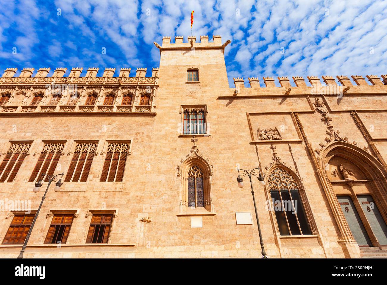 La Lonja de la Seda ou Llotja de la Seda ou Bourse de la soie est un bâtiment civil de style gothique valencien tardif situé dans la ville de Valence, en Espagne Banque D'Images