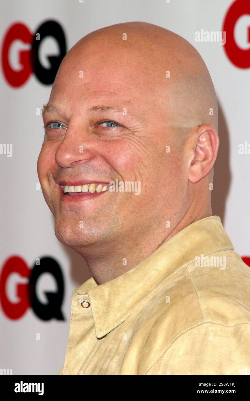 HOLLYWOOD, CA, États-Unis : Michael Chiklis assiste à GQ Honors Tinseltown avec le dévoilement du numéro annuel de GQ Hollywood au GQ Lounge au White Lotus à Hollywood, Californie, le 20 février 2003. © Lee Roth / Roth Stock Celebrity Archives Banque D'Images