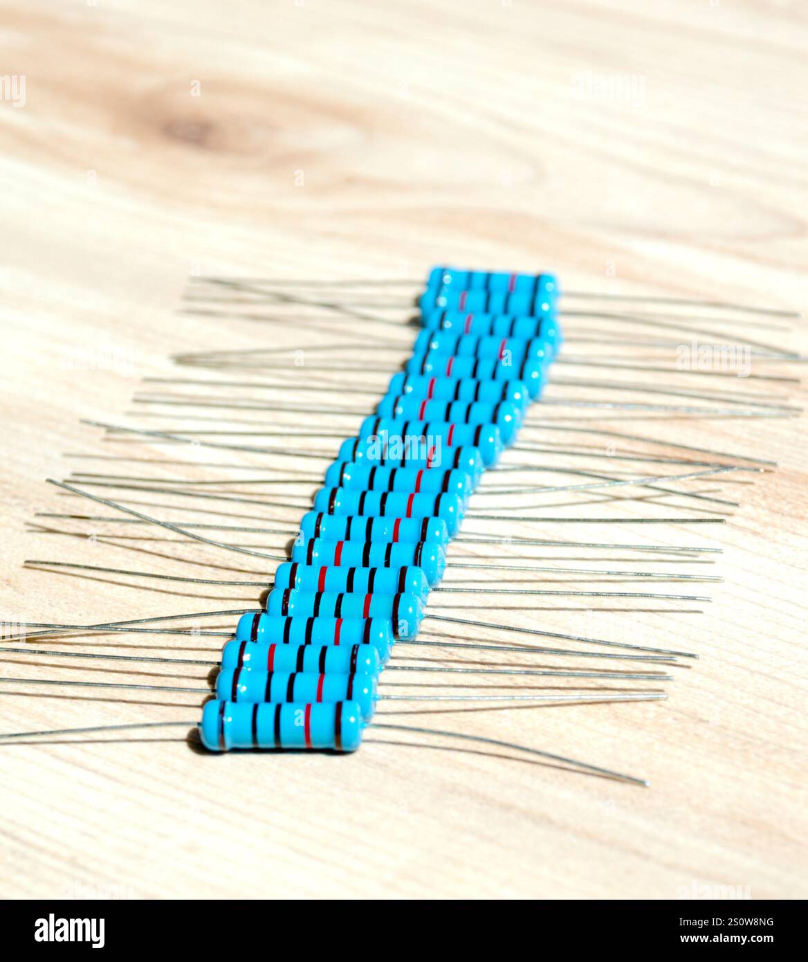 Composants radio pour la réparation d'équipements électroniques. résistance. Atelier à domicile. Banque D'Images