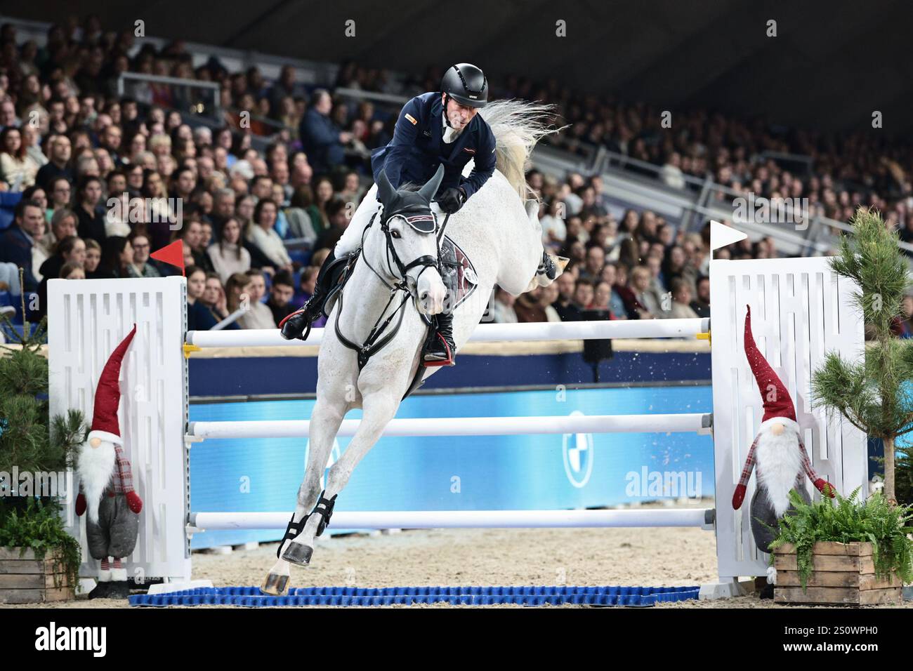 Hans-Dieter Dreher d'Allemagne avec Jiniki lors du Jumping Mechelen CSI5*-W au Jumping Mechelen le 29 décembre 2024, Malines, Belgique (photo de Maxime David - MXIMD Pictures) Banque D'Images