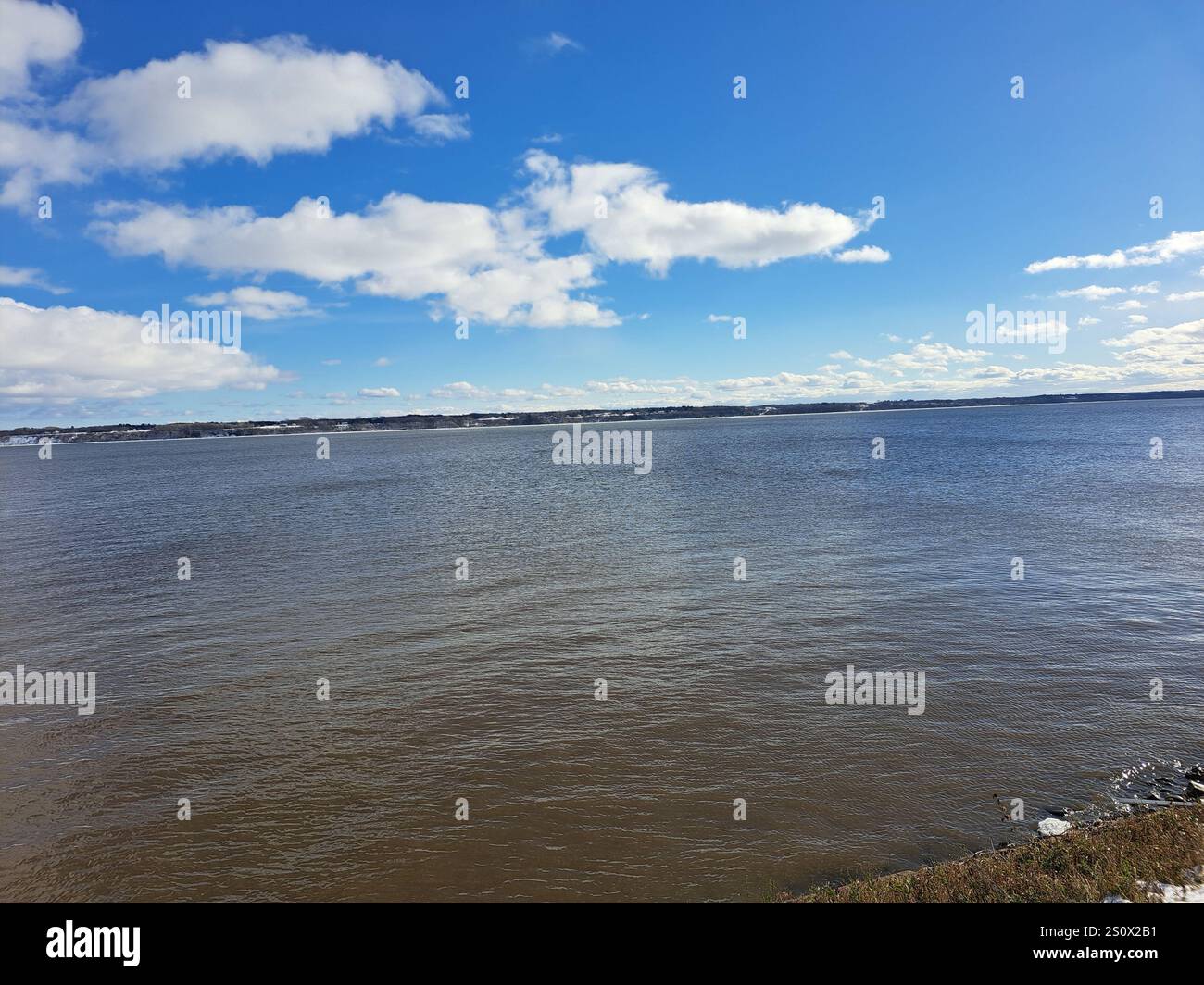 Fleuve Lawrence à Sainte-Anne-de-la-Pérade, Québec, Canada Banque D'Images