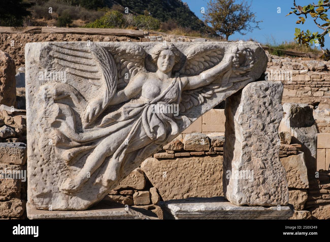 Turquie, Turkiye, Éphèse. Nike, déesse grecque de la victoire (équivalent romain : Victoria). Banque D'Images