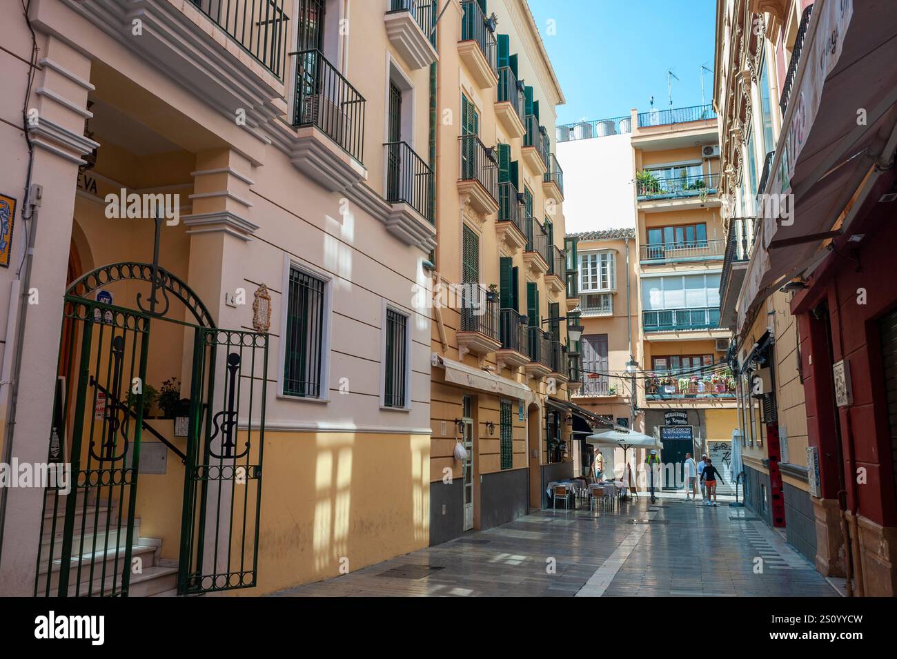 Malaga, Espagne, les gens, les touristes, la marche, scènes de rue, restaurant espagnol local, 'Los Marangos', terrasse Banque D'Images