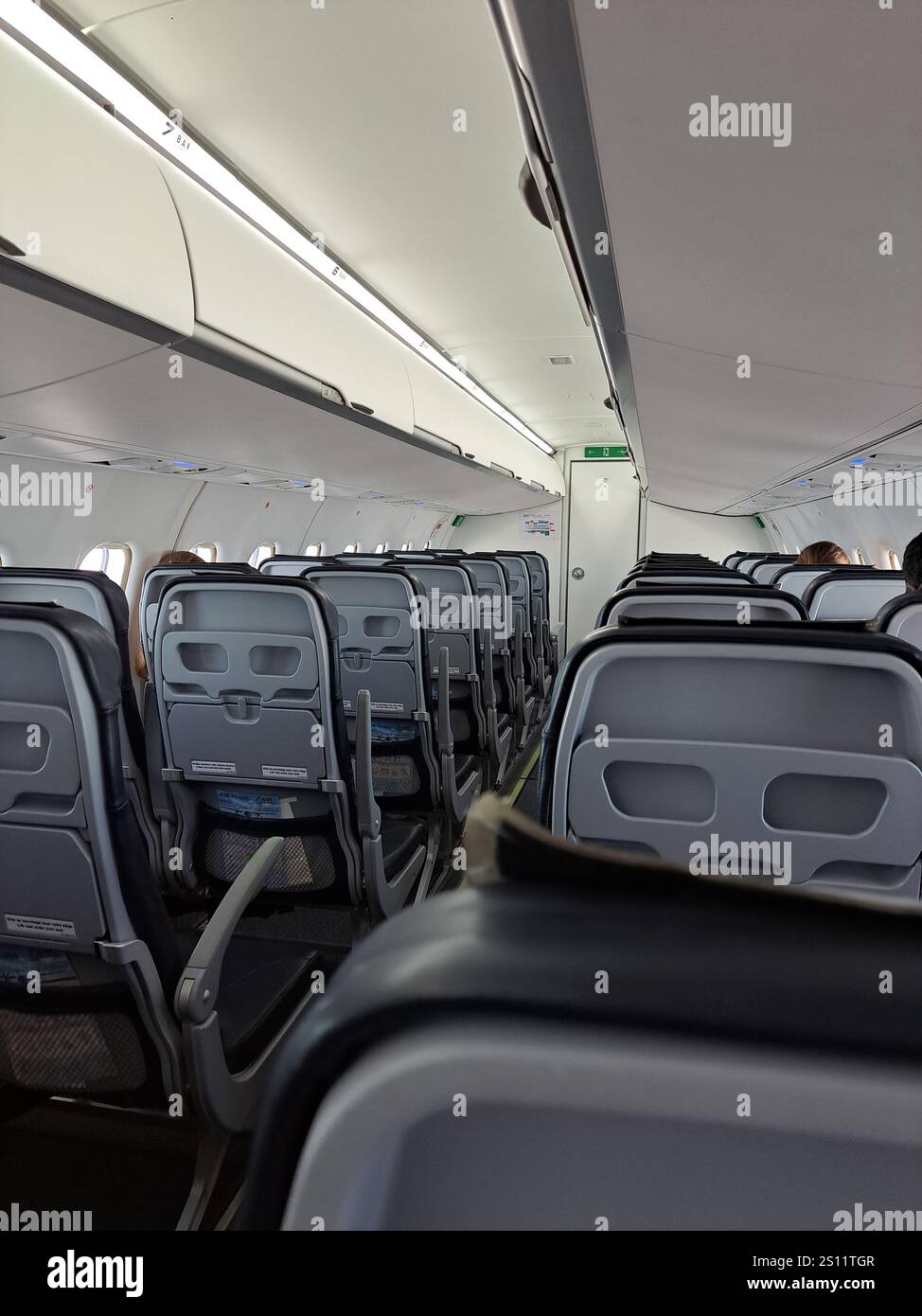 Intérieur de la cabine de l'avion Air réunissant Pierre à préparé John's, Terre-Neuve-et-Labrador, Canada Banque D'Images Intérieur de la cabine de l'avion Air réunissant Pierre à préparé John's, Terre-Neuve-et-Labrador, Canada Banque D'Images