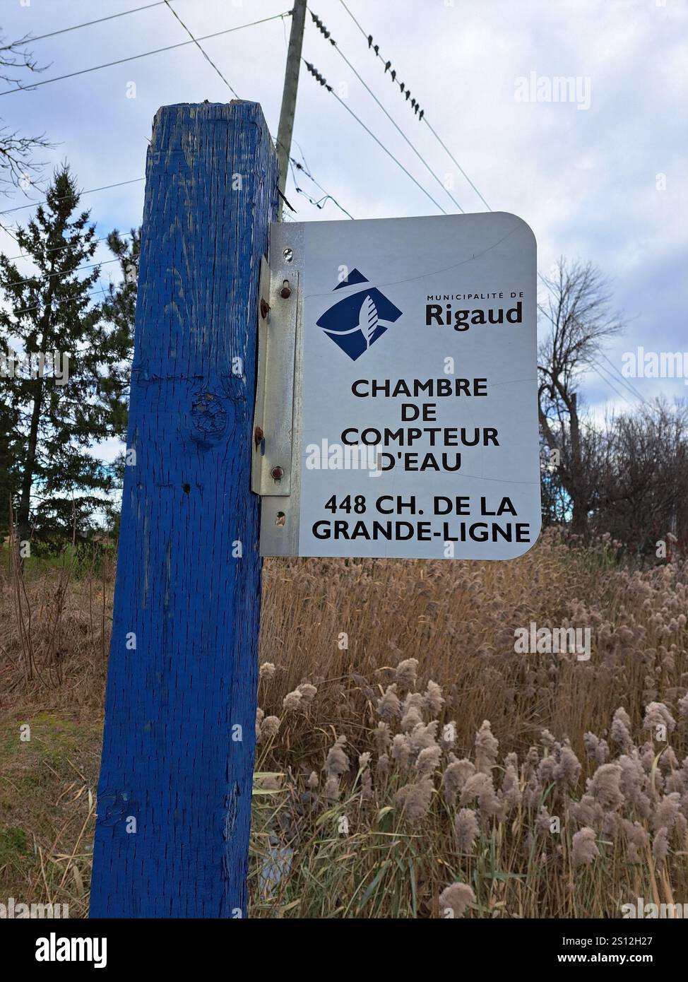 Enseigne de chambre de compteur d'eau à Rigaud, Québec, Canada Banque D'Images