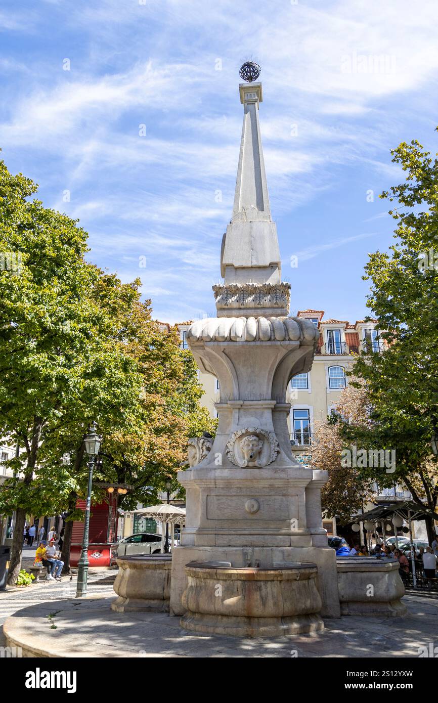 Architecture portugaise montrant le Chafariz de Sao Paulo, fontaine Saint Paul, construit en 1849 dans le centre de Lisbonne, Portugal Banque D'Images