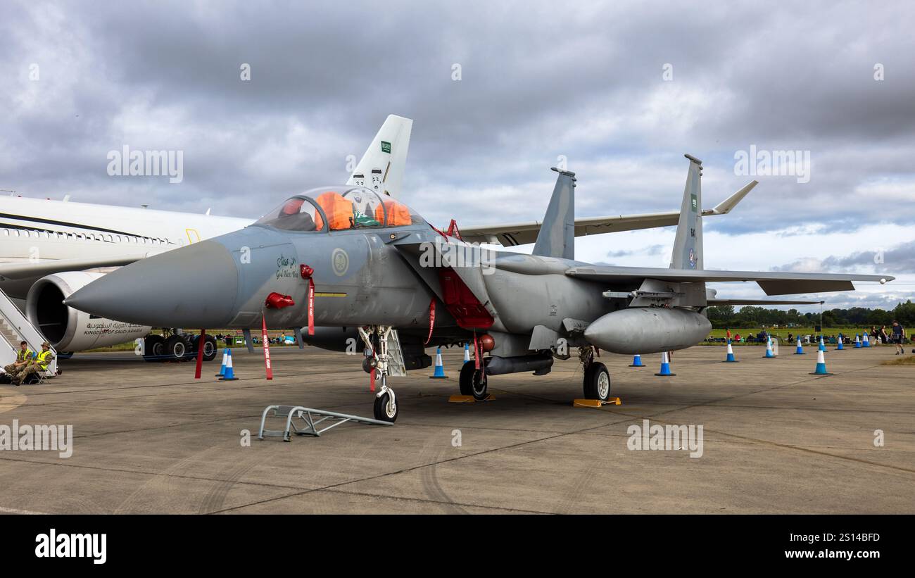Royal Saudi Air Force - Boeing F-15SA Eagle, exposé statique au Royal International Air Tattoo 2024. Banque D'Images