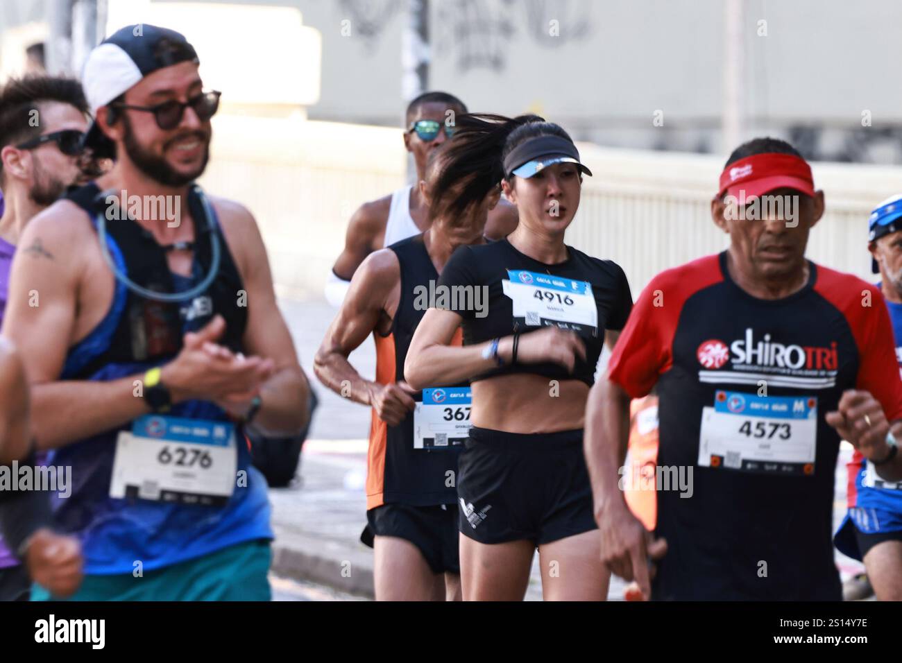 Sao Paulo, Sao Paulo, Brésil. 31 décembre 2024. Sao paulo (sp), 12/31/2024 - Athletics/sao silvestre/sports/sp - participants à la 99ème édition de la course internationale sao silvestre, avenue paulista, centre-ville de sao paulo, ce mardi 31 décembre, 2024. L'itinéraire commence sur l'avenue paulista, continue vers le centre historique et retourne à paulista par la montée de l'avenue Brigadeiro luiz antonio. La course se termine devant le bâtiment de fondation casper libero, au numéro 900 sur l'avenue paulista. (Crédit image : © Leco Viana/TheNEWS2 via ZUMA Press Wire) USAGE ÉDITORIAL SEULEMENT! Pas pour Banque D'Images