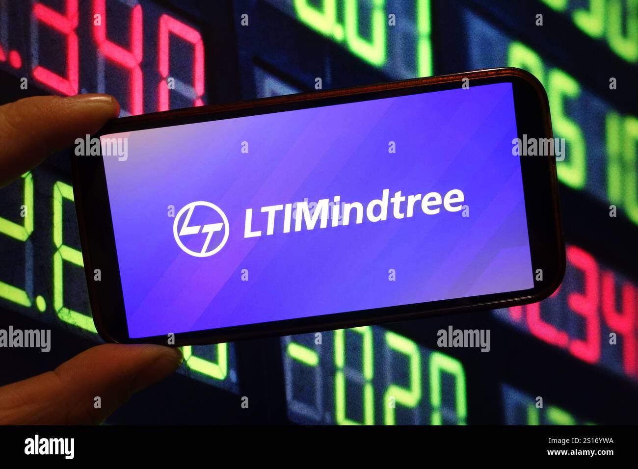 Dans cette illustration photo, le logo de la société LTIMindtree est affiché sur l'écran d'un smartphone. Banque D'Images