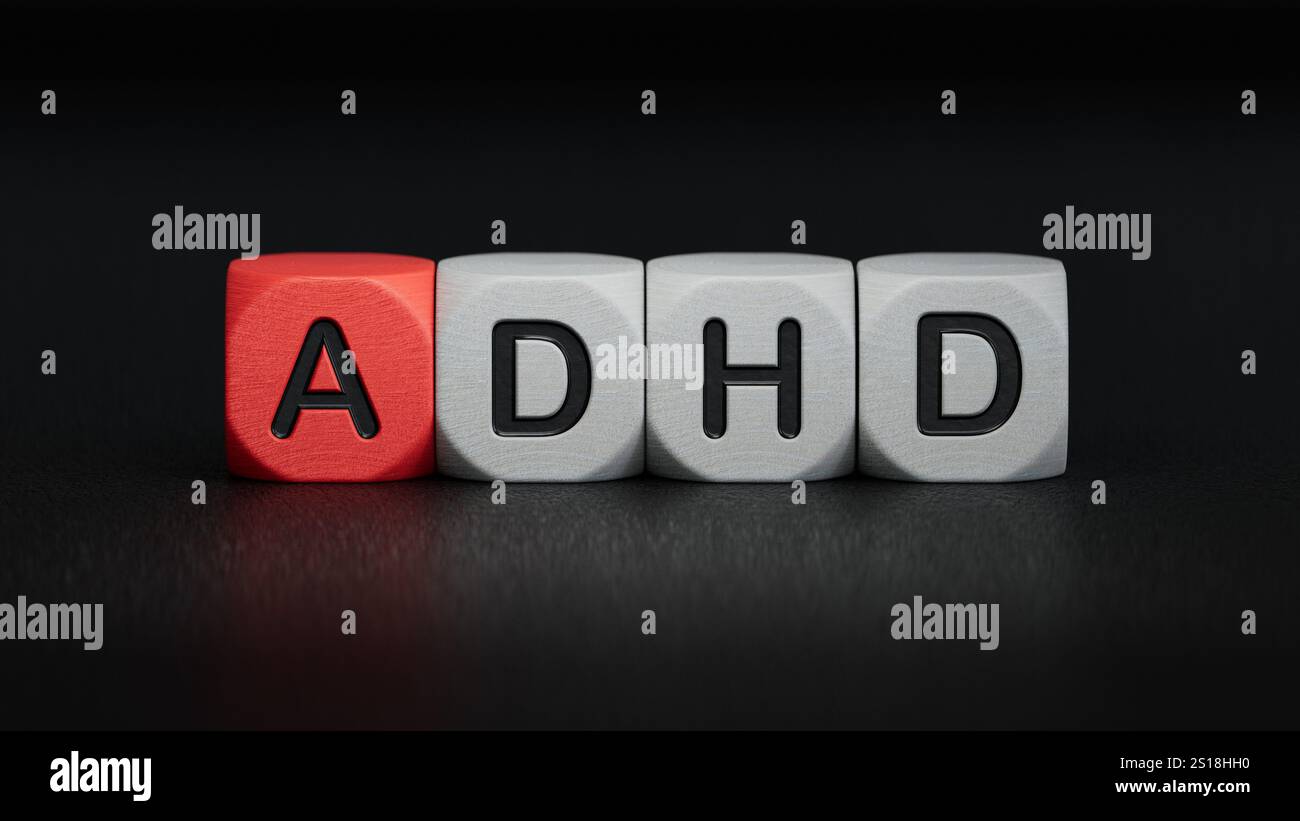 le mot adhd est fait de bois. conception médicale du traitement, de la prévention et des effets secondaires. tdah - abréviation de syndrome d'hyperactivité avec déficit de l'attention. Banque D'Images
