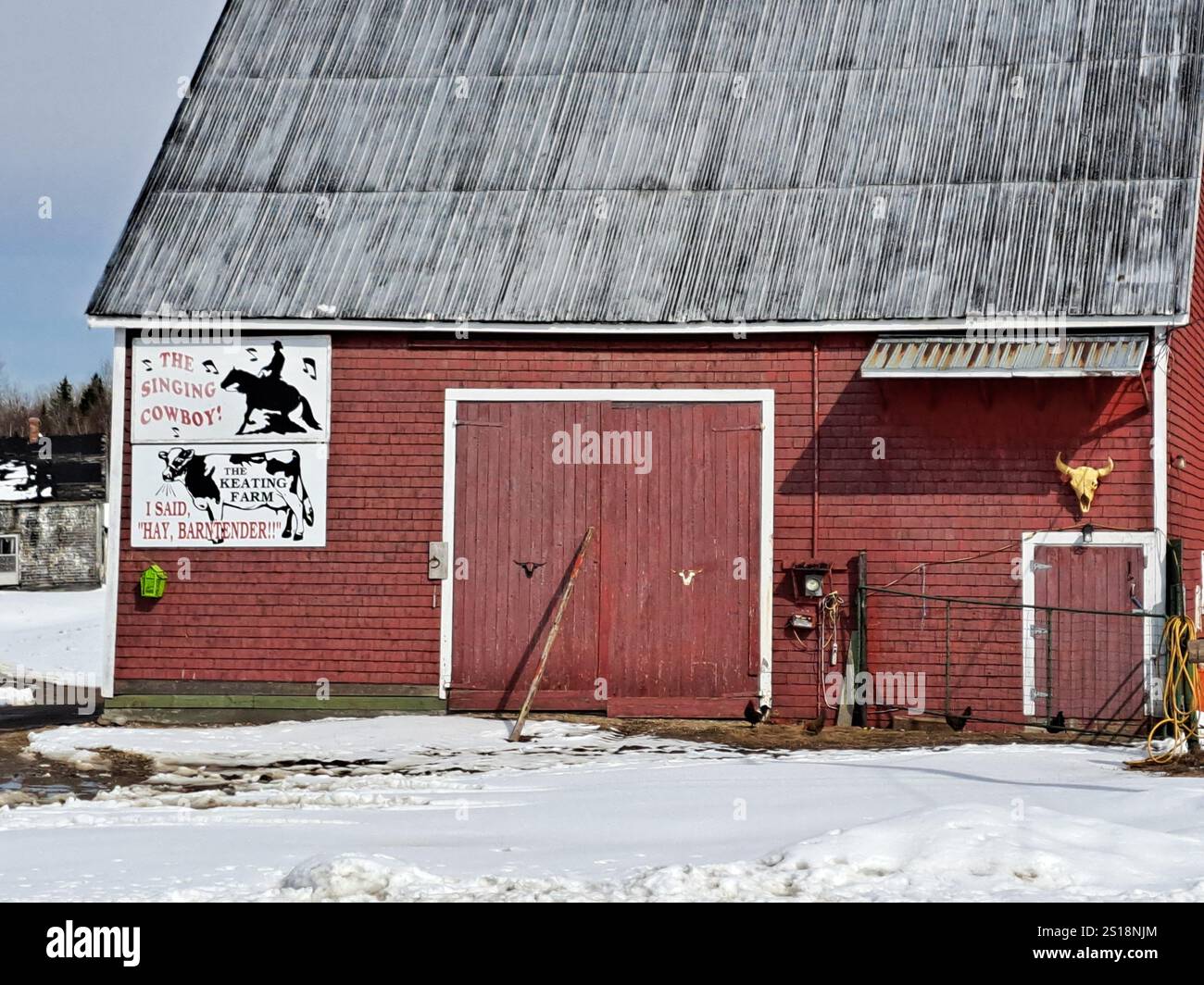 Grange rouge sur la ferme Keating à Whitney à Miramichi, Nouveau-Brunswick, Canada Banque D'Images