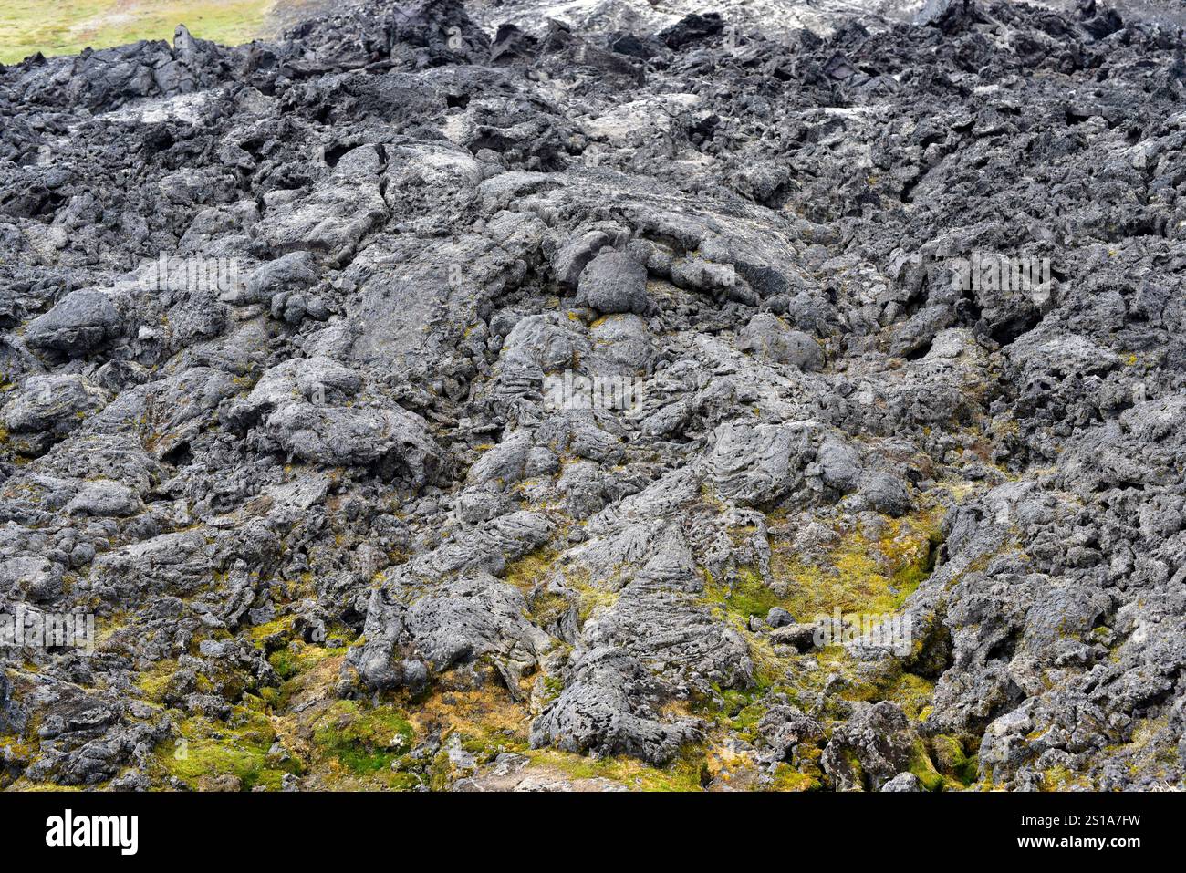 Volcan Leirhnjukur, coulée de lave. Krafla, région de Myvatn, Islande. Banque D'Images